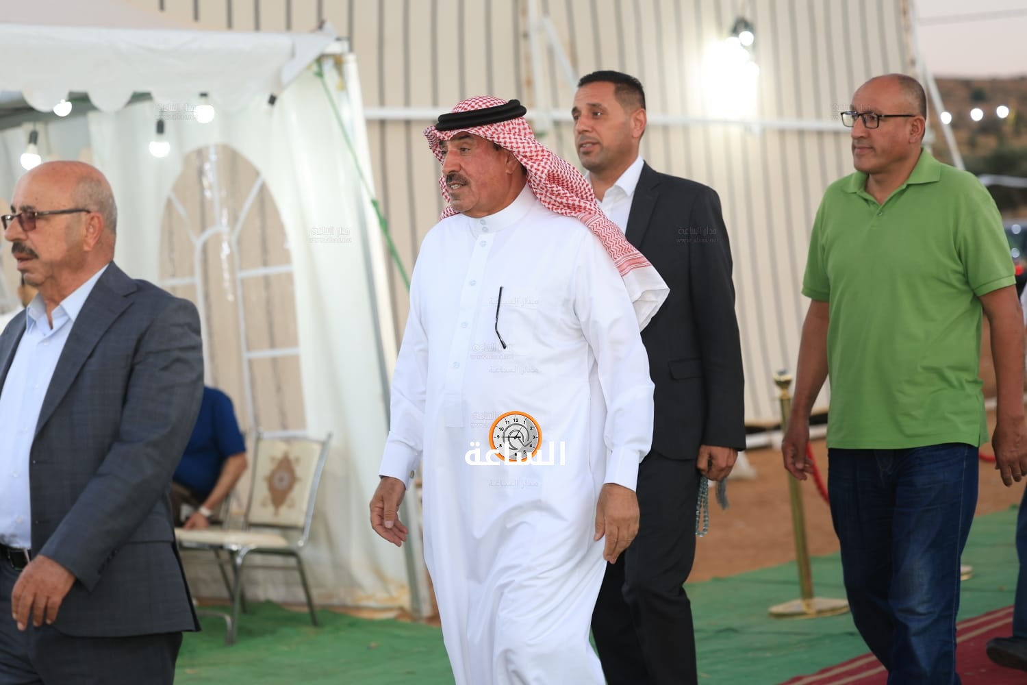 Madar Al-Saa Images 0.14859659152989013