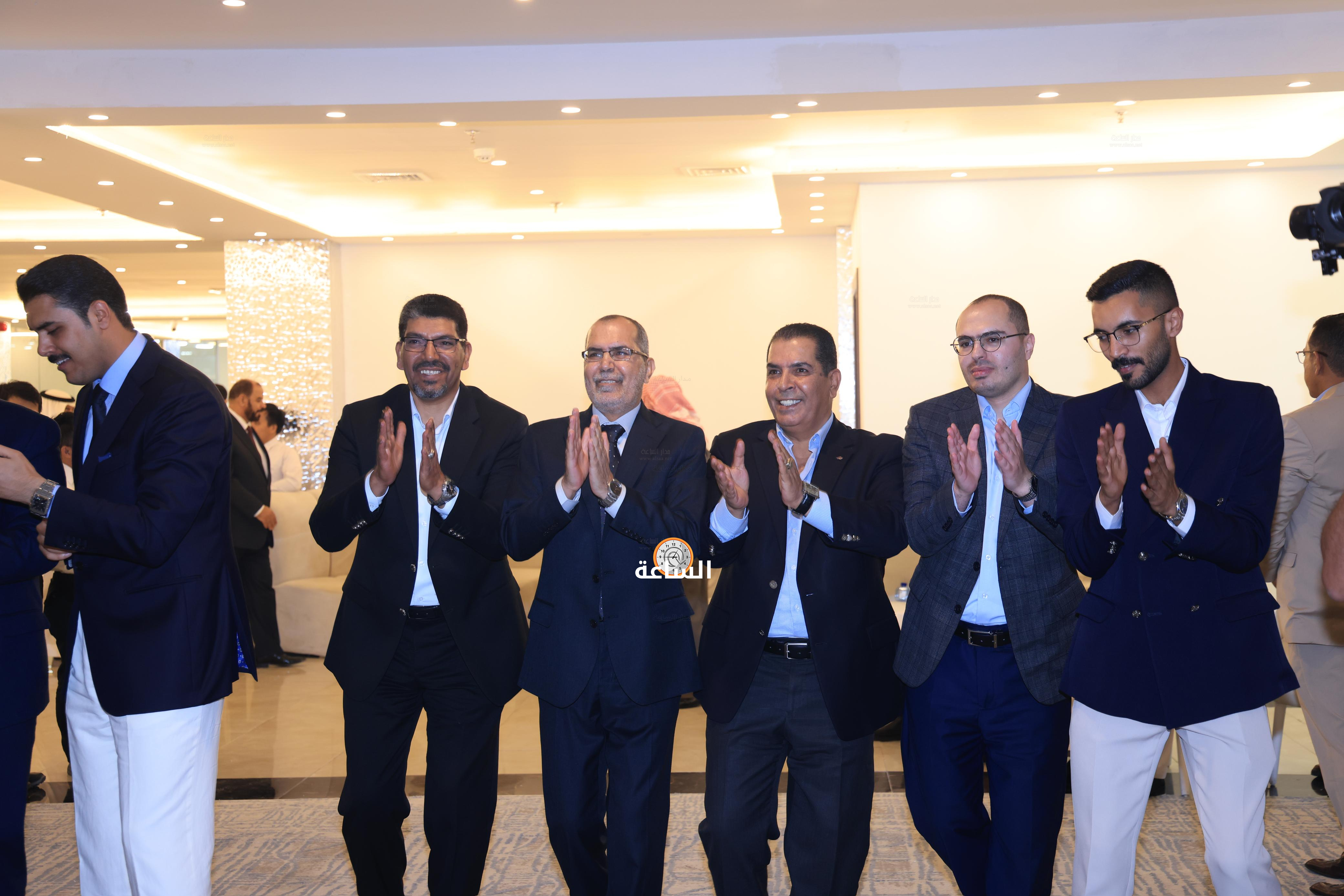 Madar Al-Saa Images 0.7182145488956319