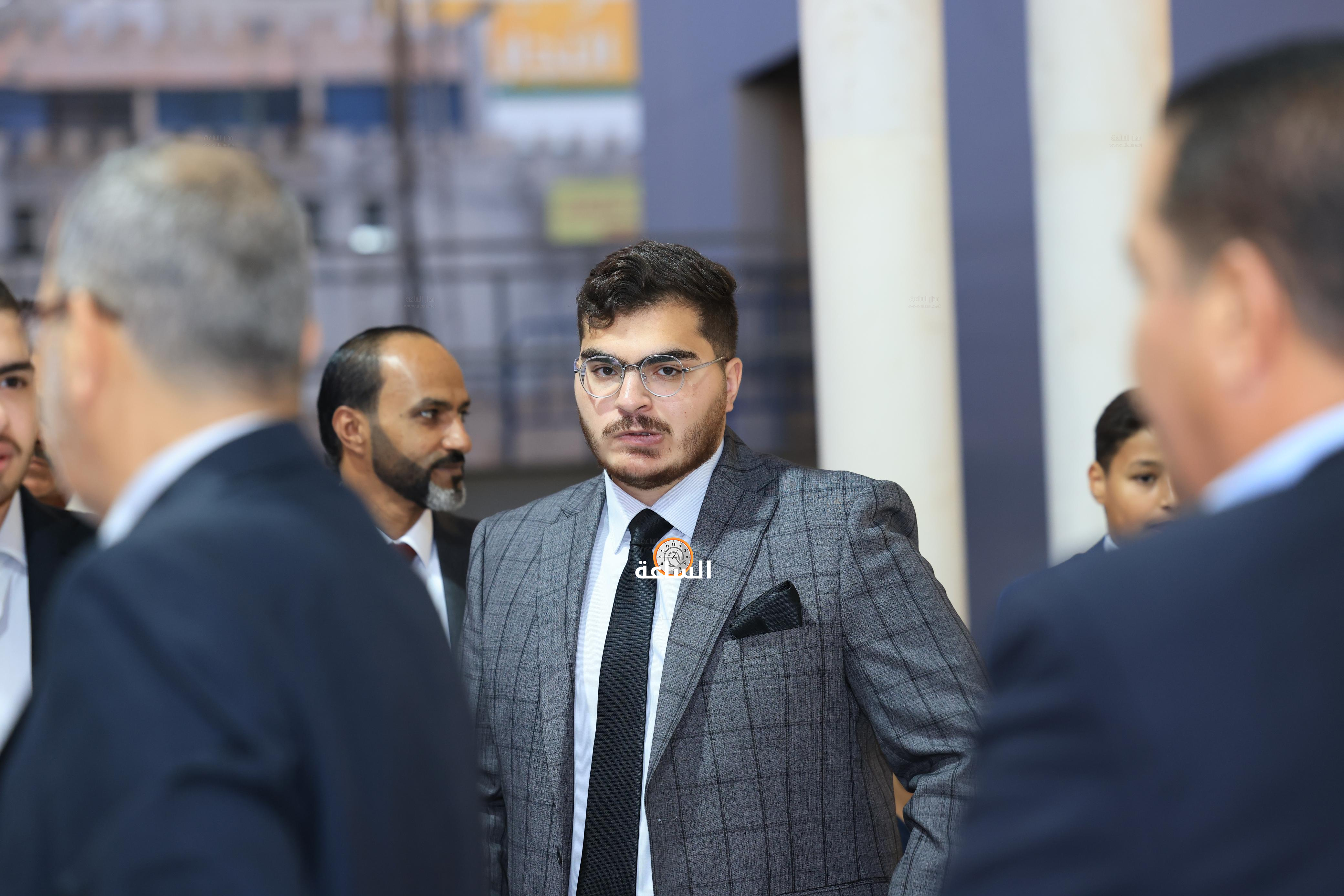 Madar Al-Saa Images 0.717407214491725