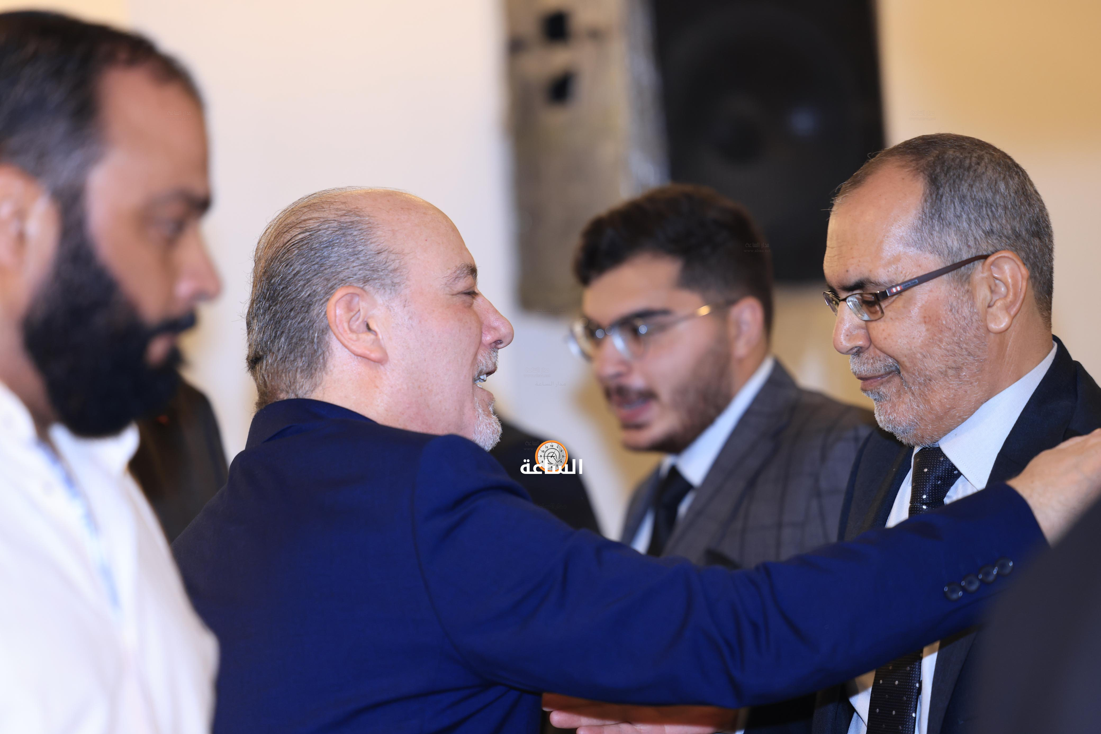 Madar Al-Saa Images 0.14351481848966408