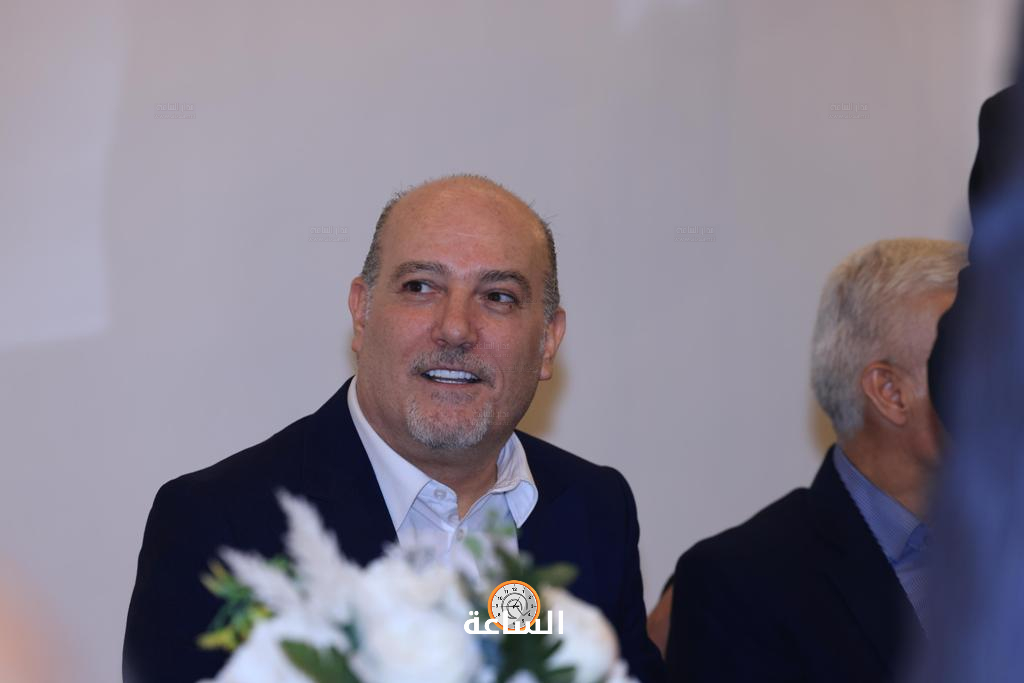Madar Al-Saa Images 0.8928404889379753