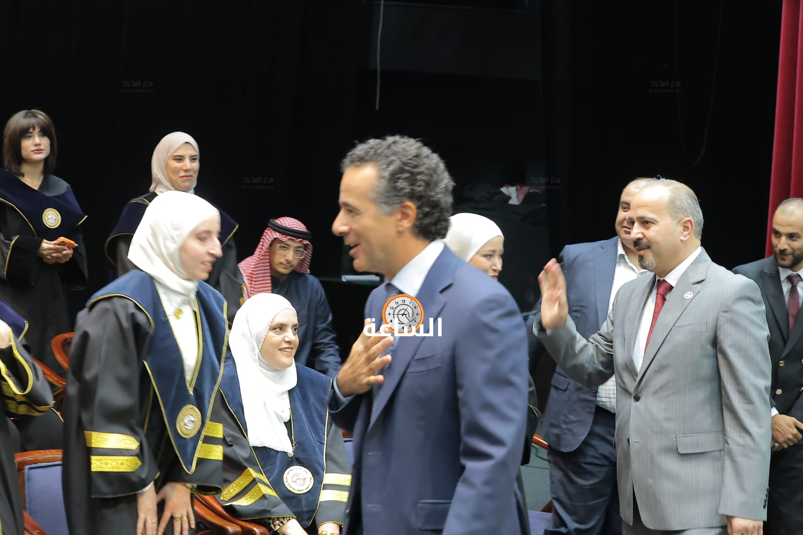 Madar Al-Saa Images 0.39512575190539867
