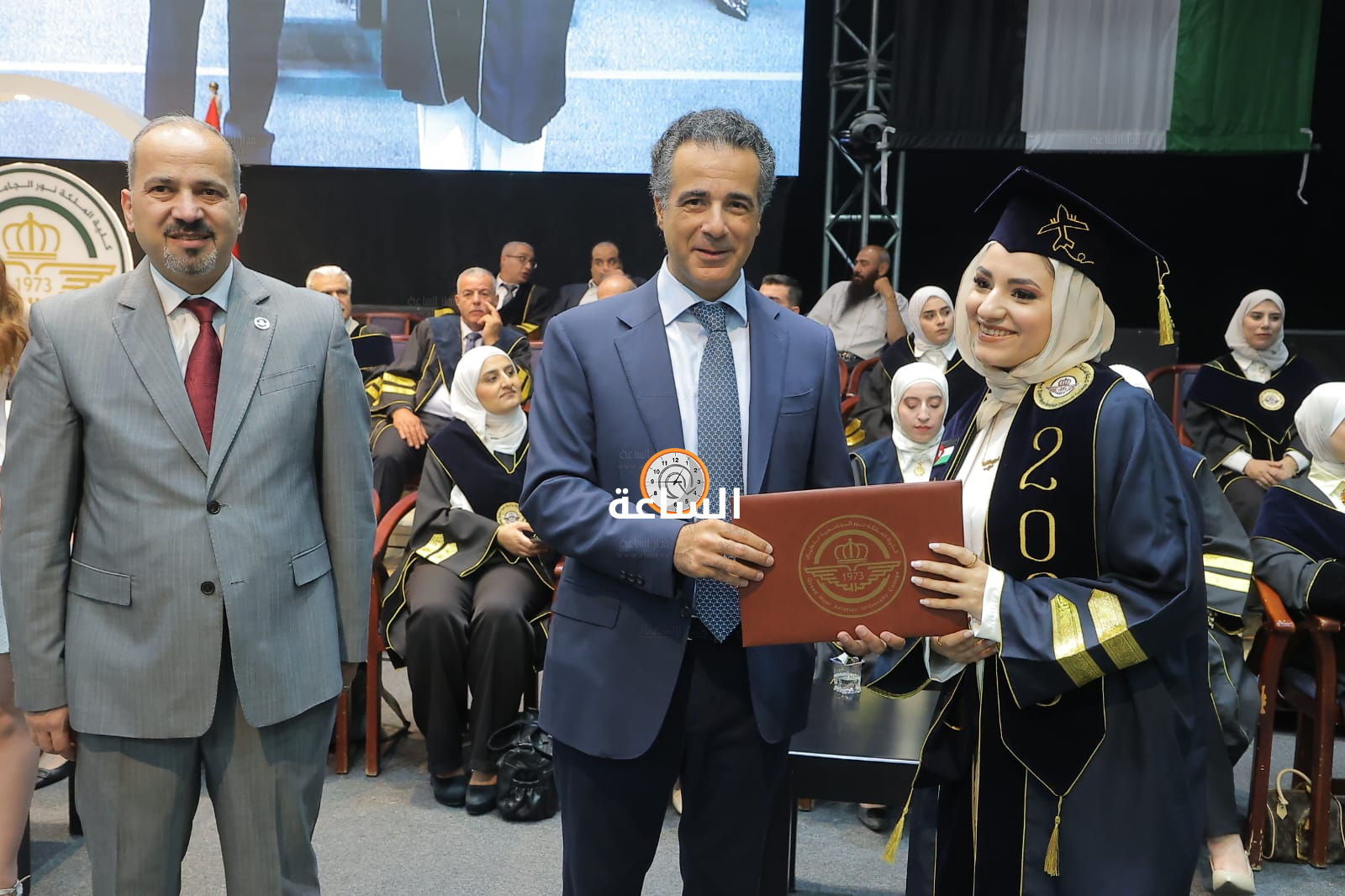 Madar Al-Saa Images 0.22379354318471478