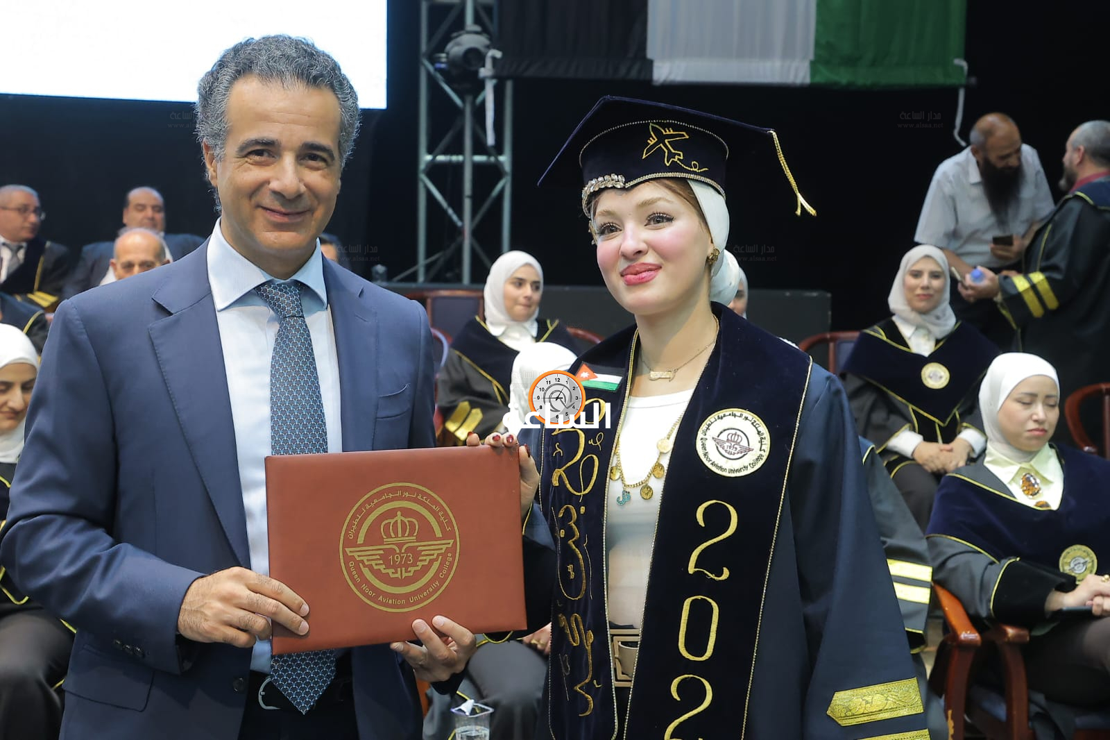Madar Al-Saa Images 0.9749014730069229