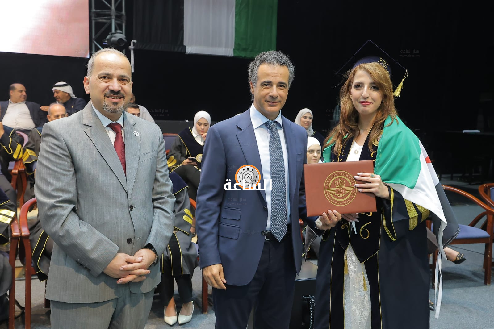 Madar Al-Saa Images 0.8943183382523242