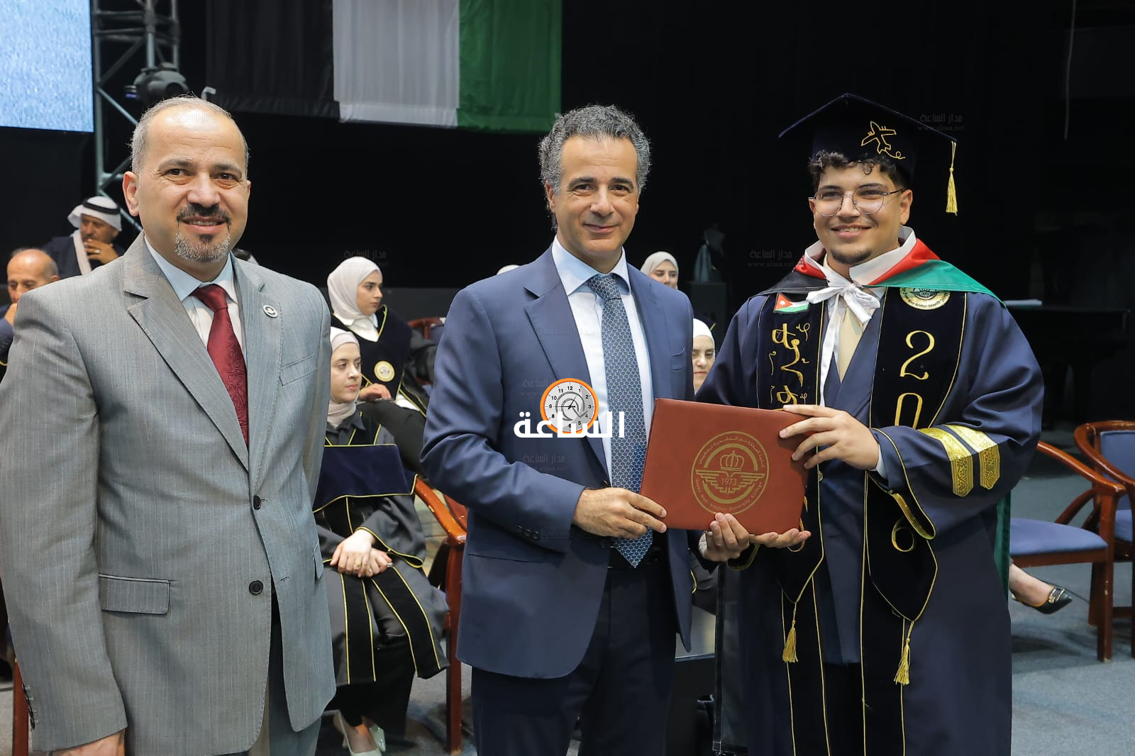 Madar Al-Saa Images 0.7867552872688899