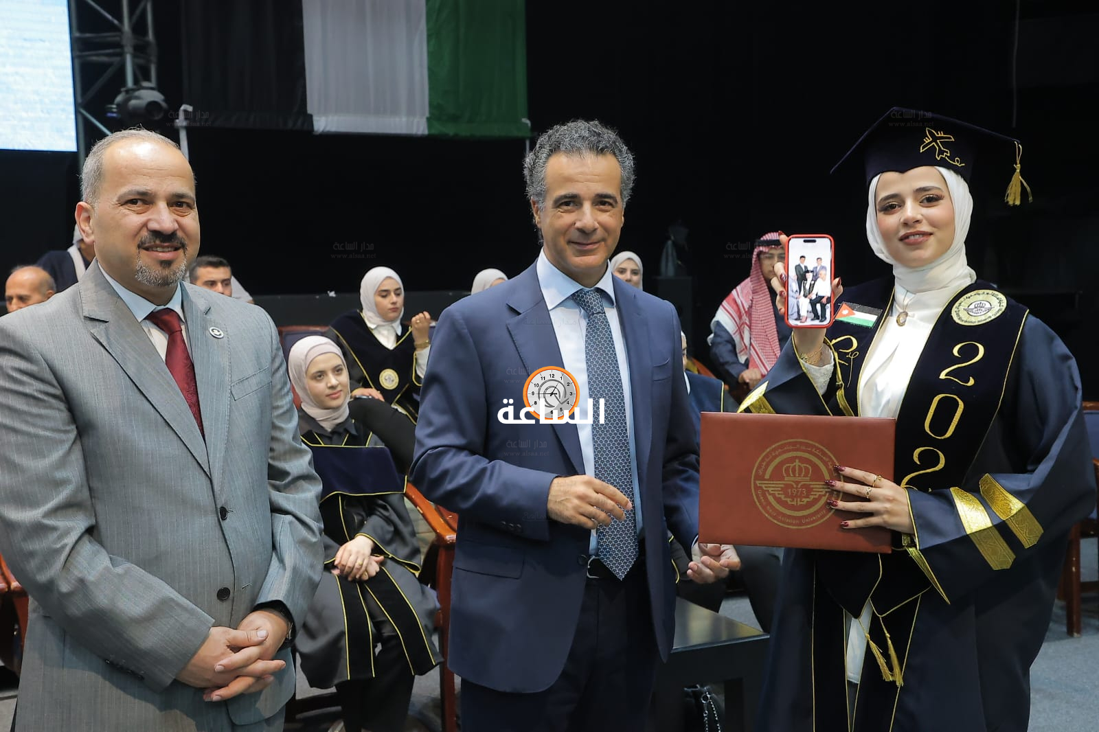 Madar Al-Saa Images 0.45137820166918685