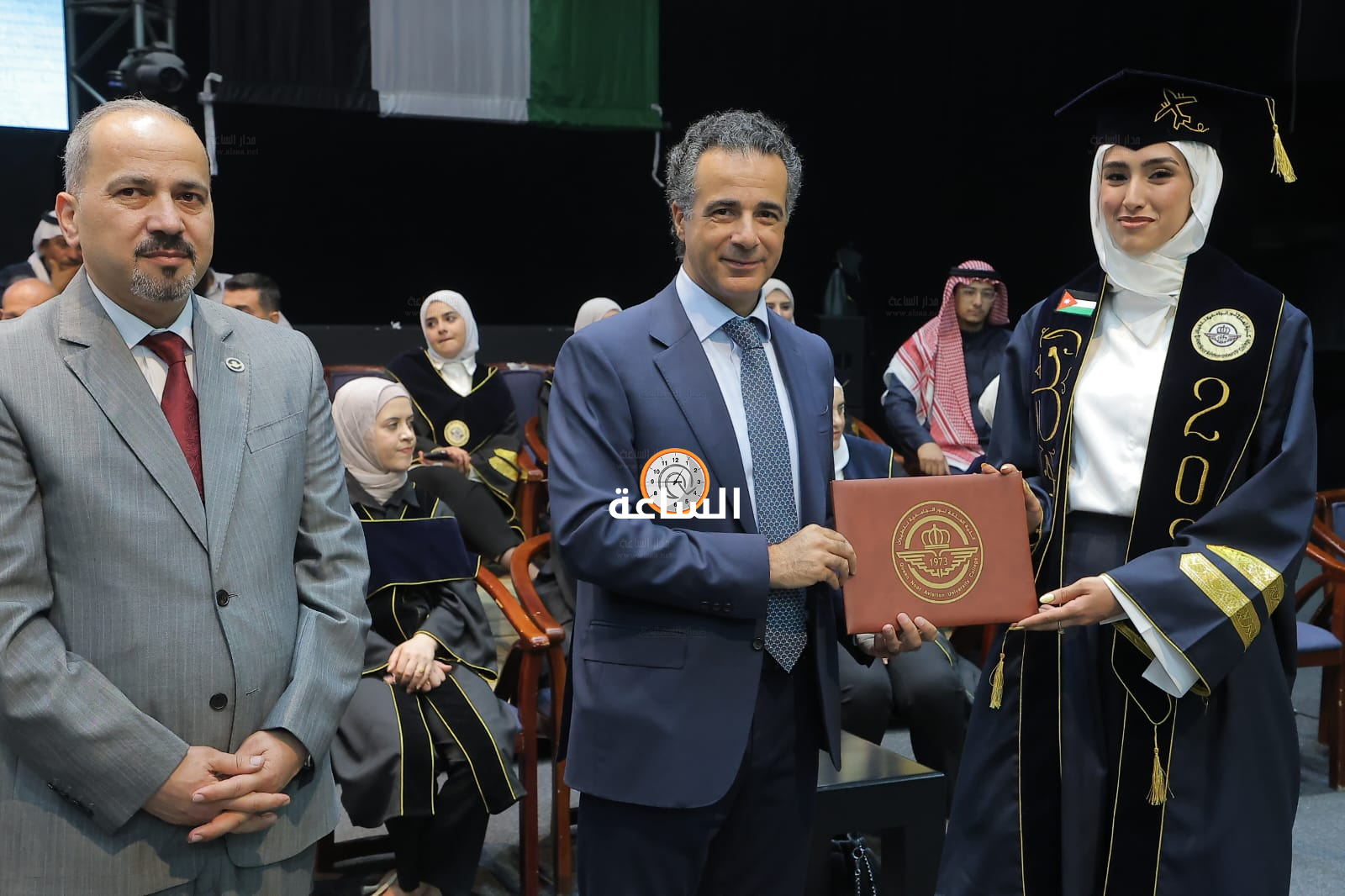 Madar Al-Saa Images 0.19004436794622592