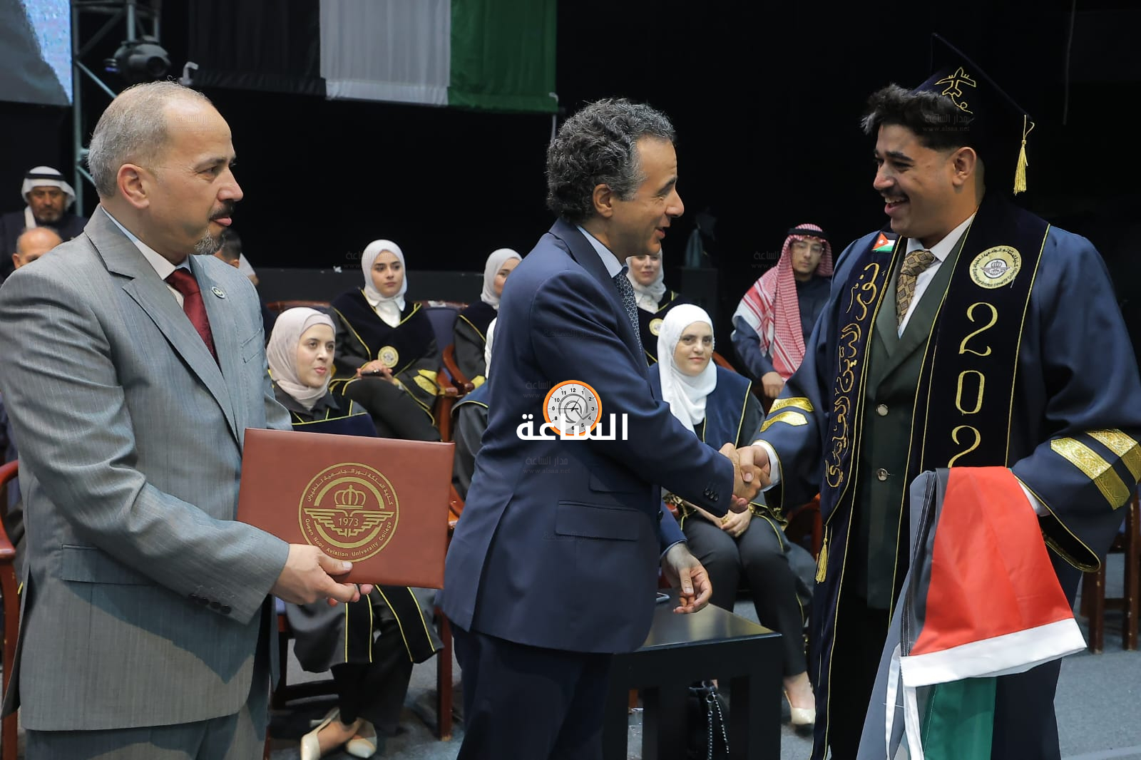 Madar Al-Saa Images 0.32656325048922863