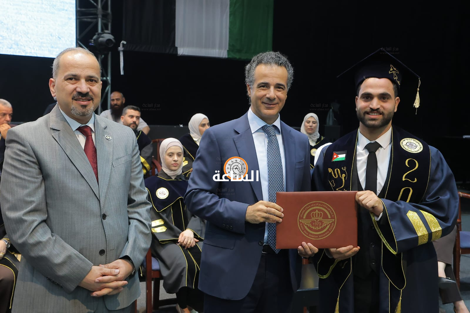 Madar Al-Saa Images 0.7136320701258998