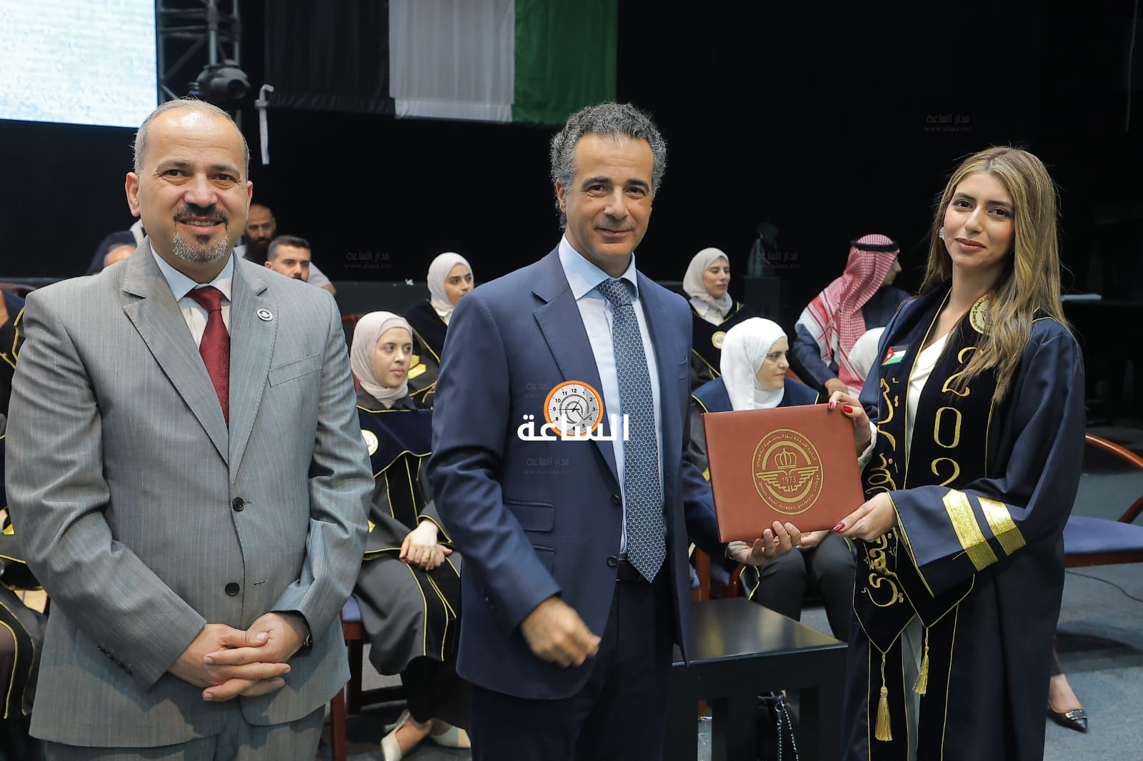 Madar Al-Saa Images 0.7602666056306293