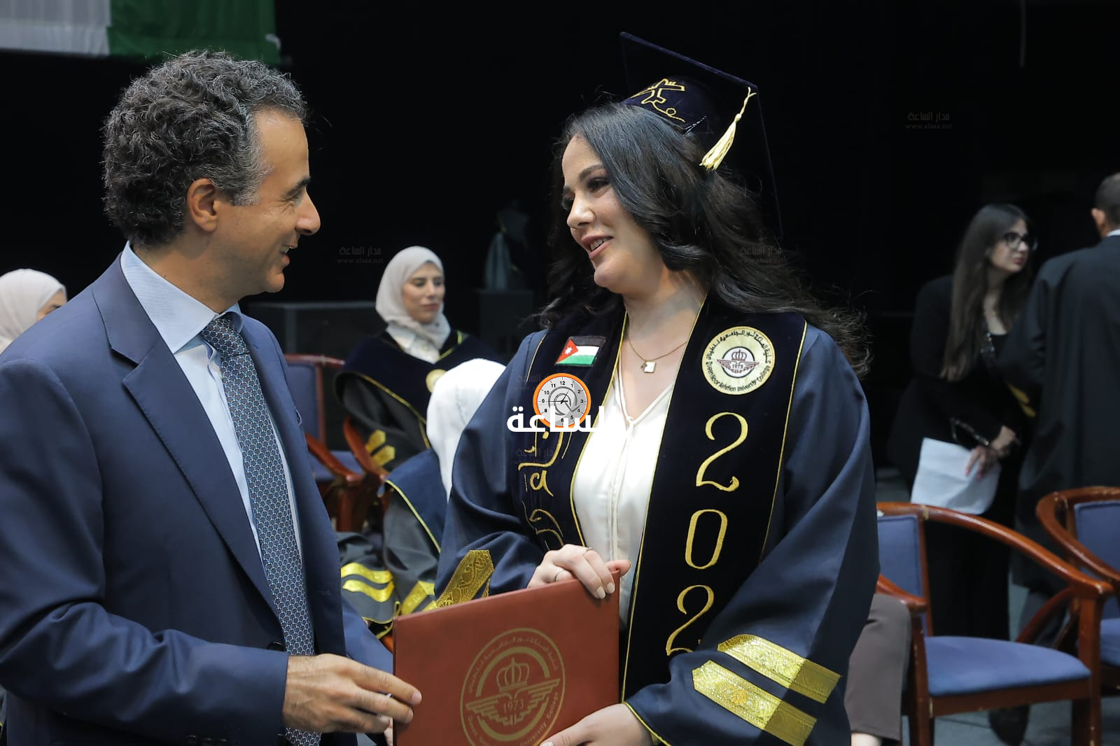 Madar Al-Saa Images 0.3619587738387644