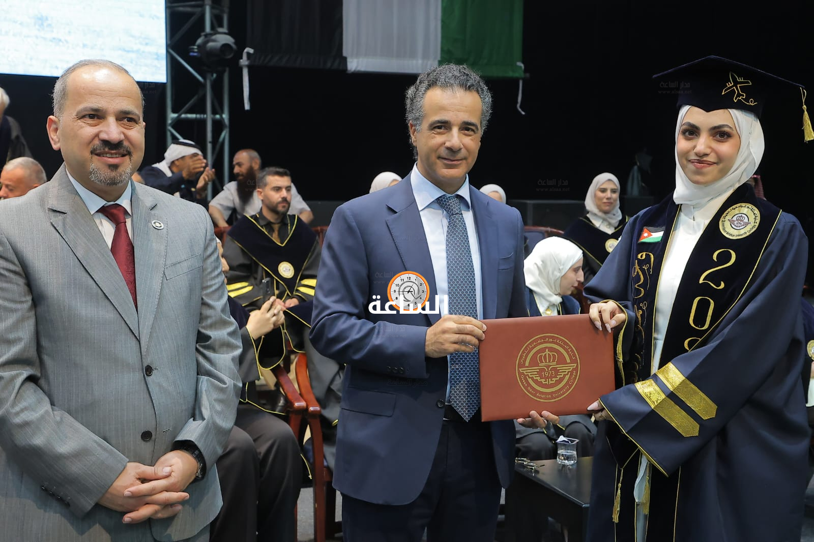 Madar Al-Saa Images 0.8612837833928455