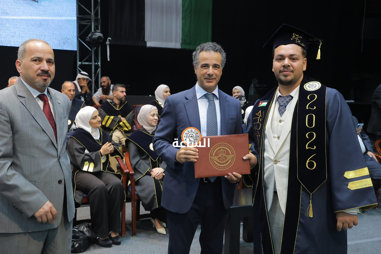 Madar Al-Saa Images 0.3758840984520797