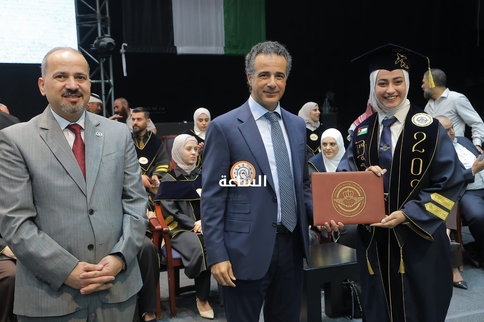 Madar Al-Saa Images 0.6966842366842214