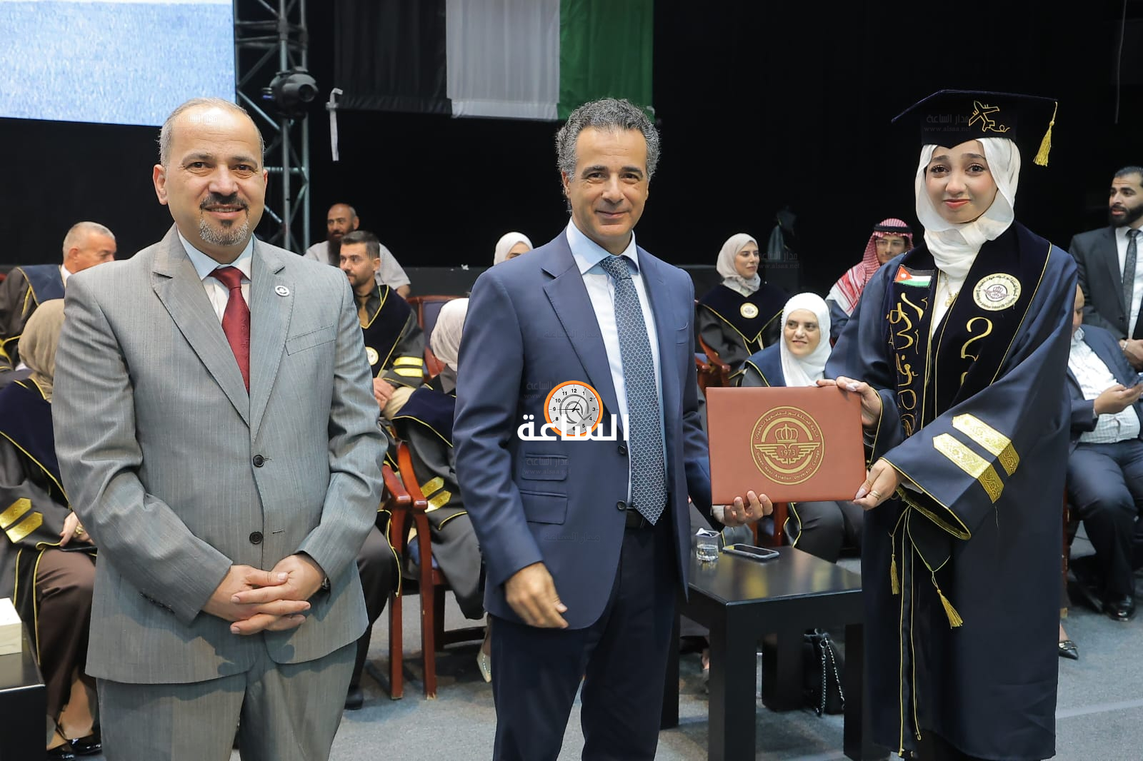 Madar Al-Saa Images 0.5168293463745329