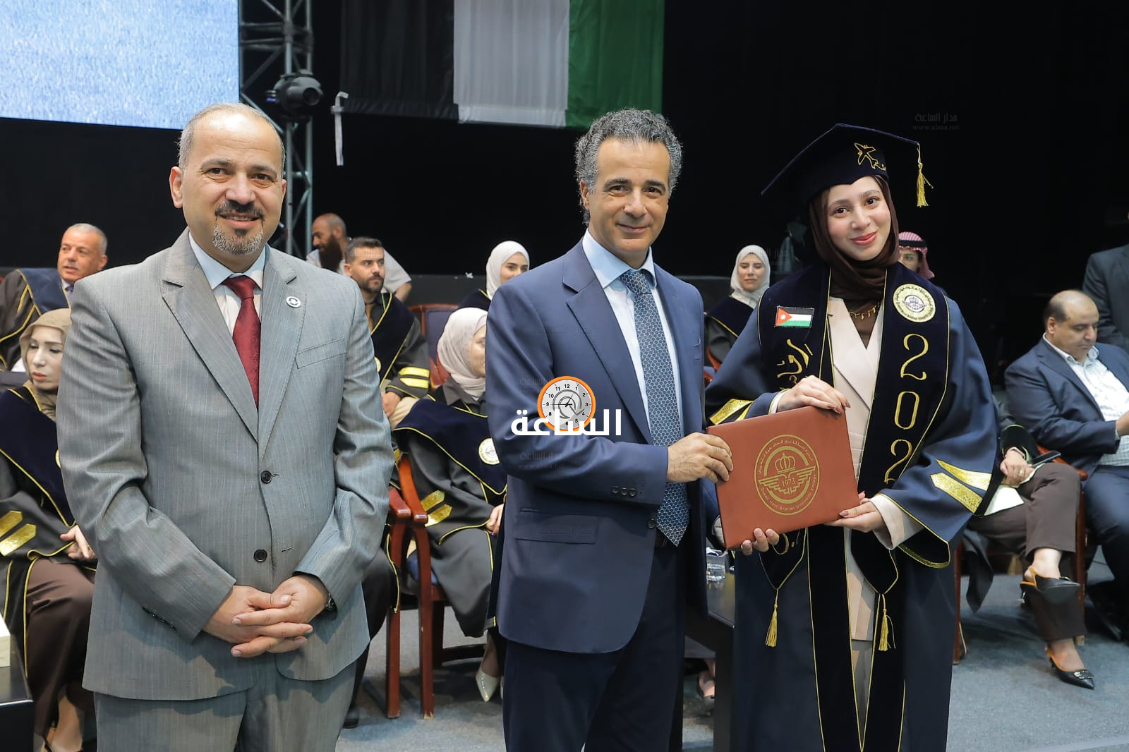 Madar Al-Saa Images 0.46276850304239947
