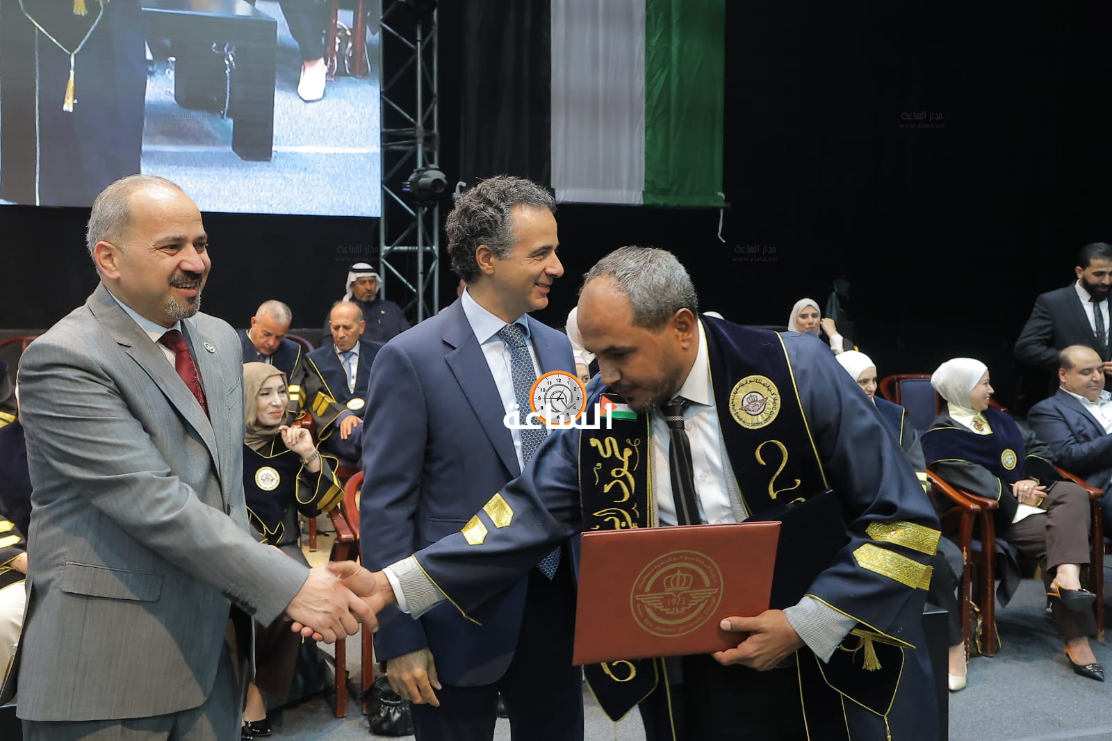 Madar Al-Saa Images 0.5741386210170485
