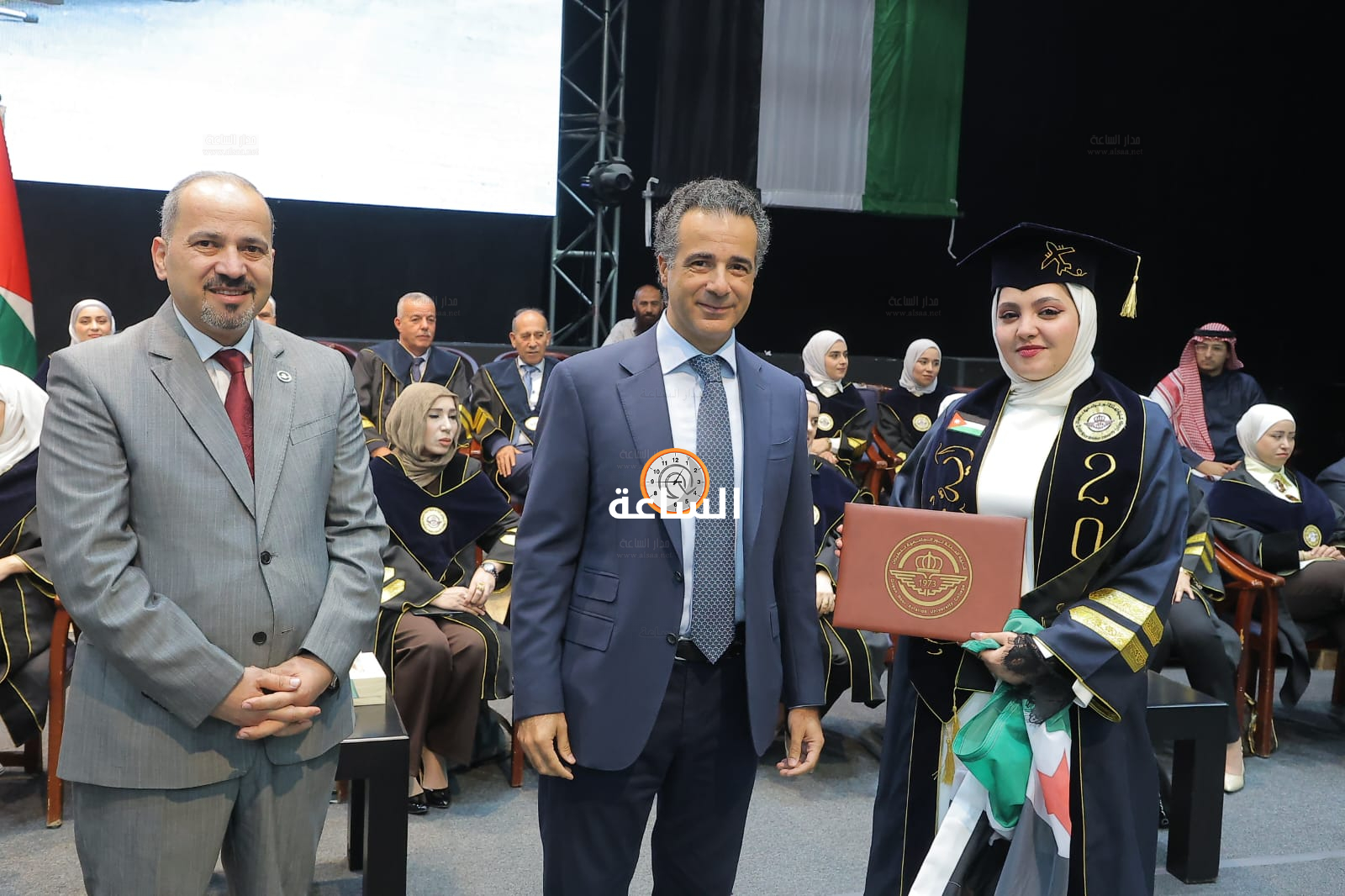 Madar Al-Saa Images 0.8238811249557371