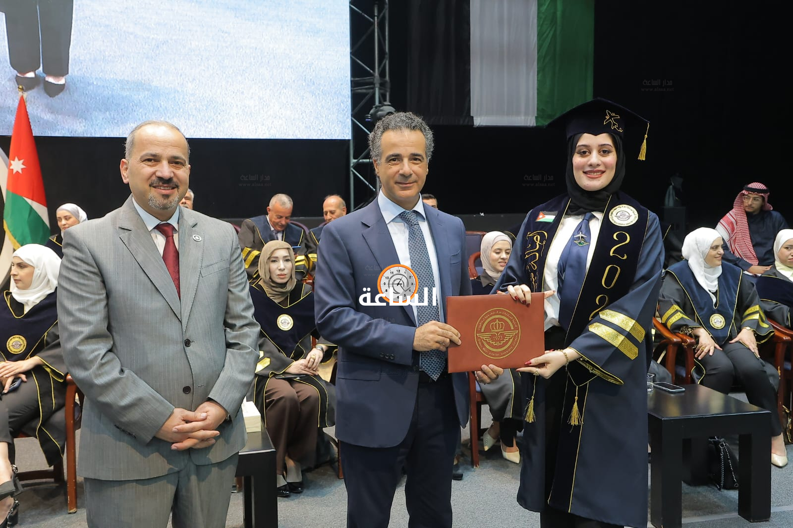Madar Al-Saa Images 0.5522245054223682