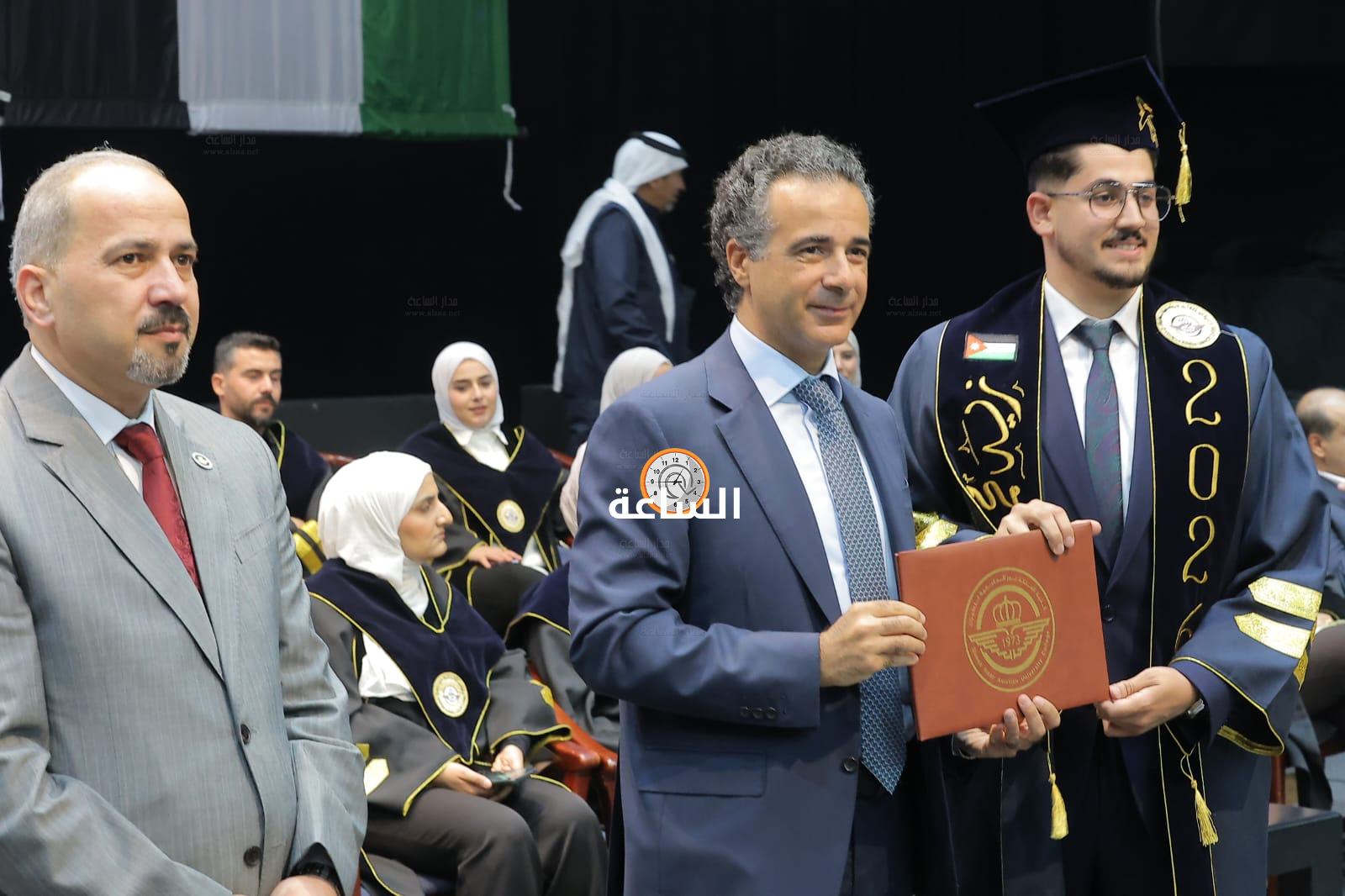 Madar Al-Saa Images 0.24436709485363062