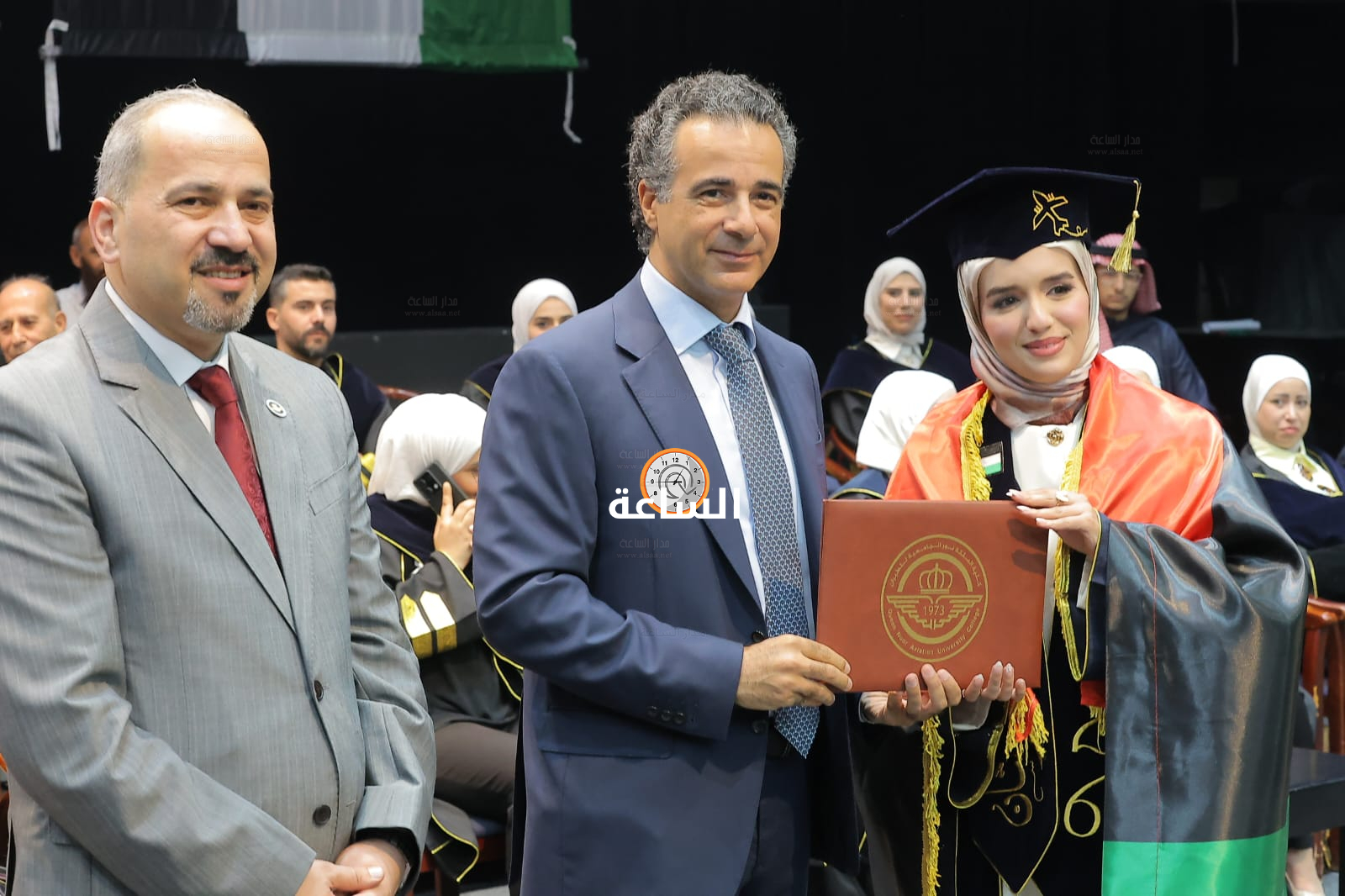 Madar Al-Saa Images 0.75043678233257