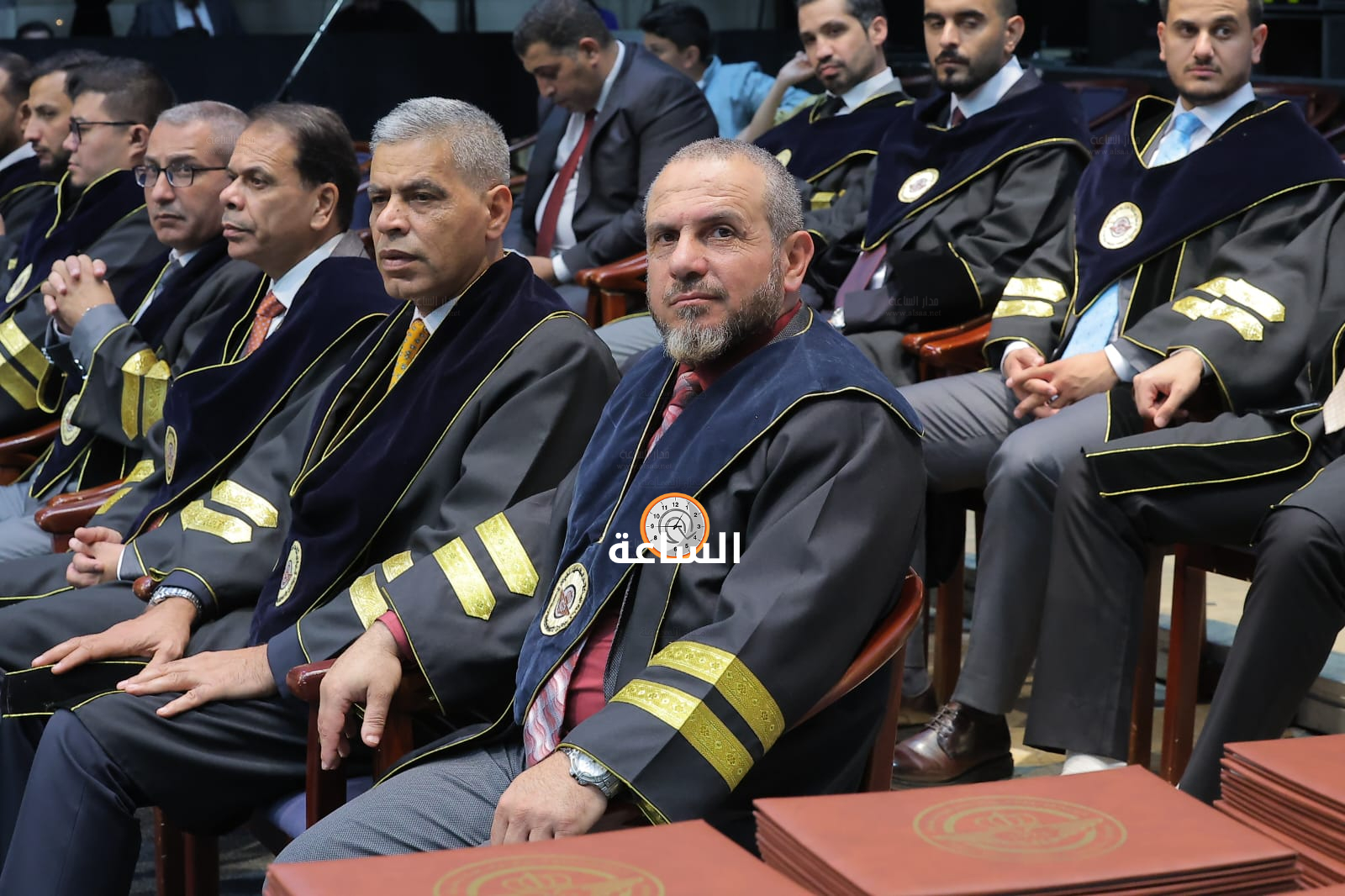 Madar Al-Saa Images 0.5365530479328192