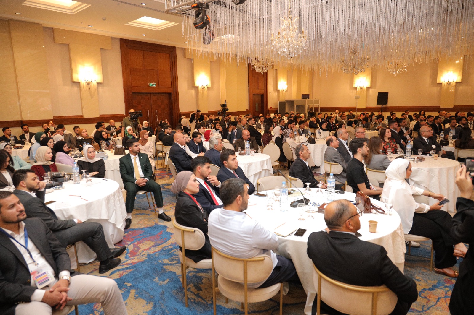 Madar Al-Saa Images 0.15568587262705857