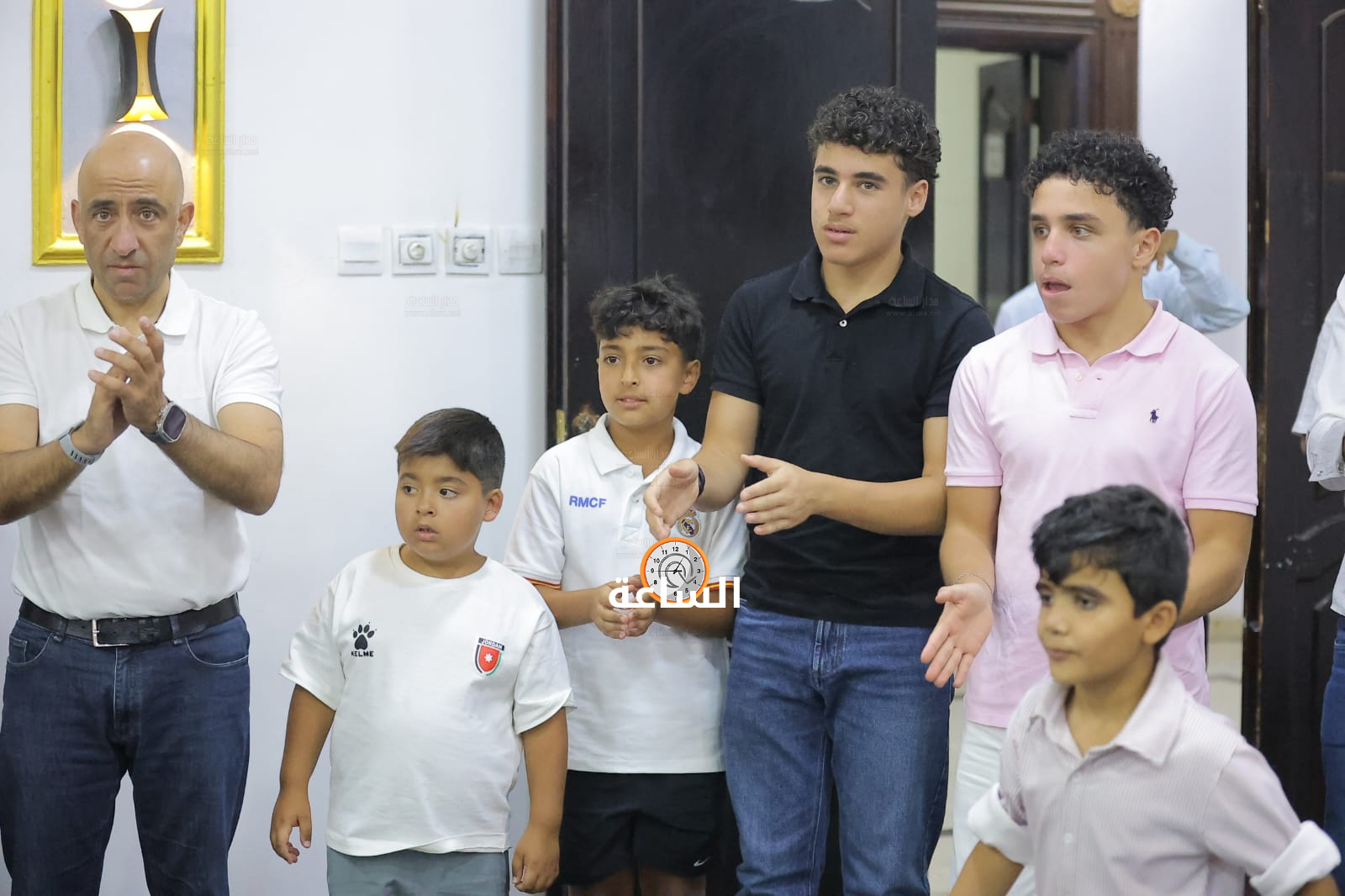 Madar Al-Saa Images 0.5756658587028322