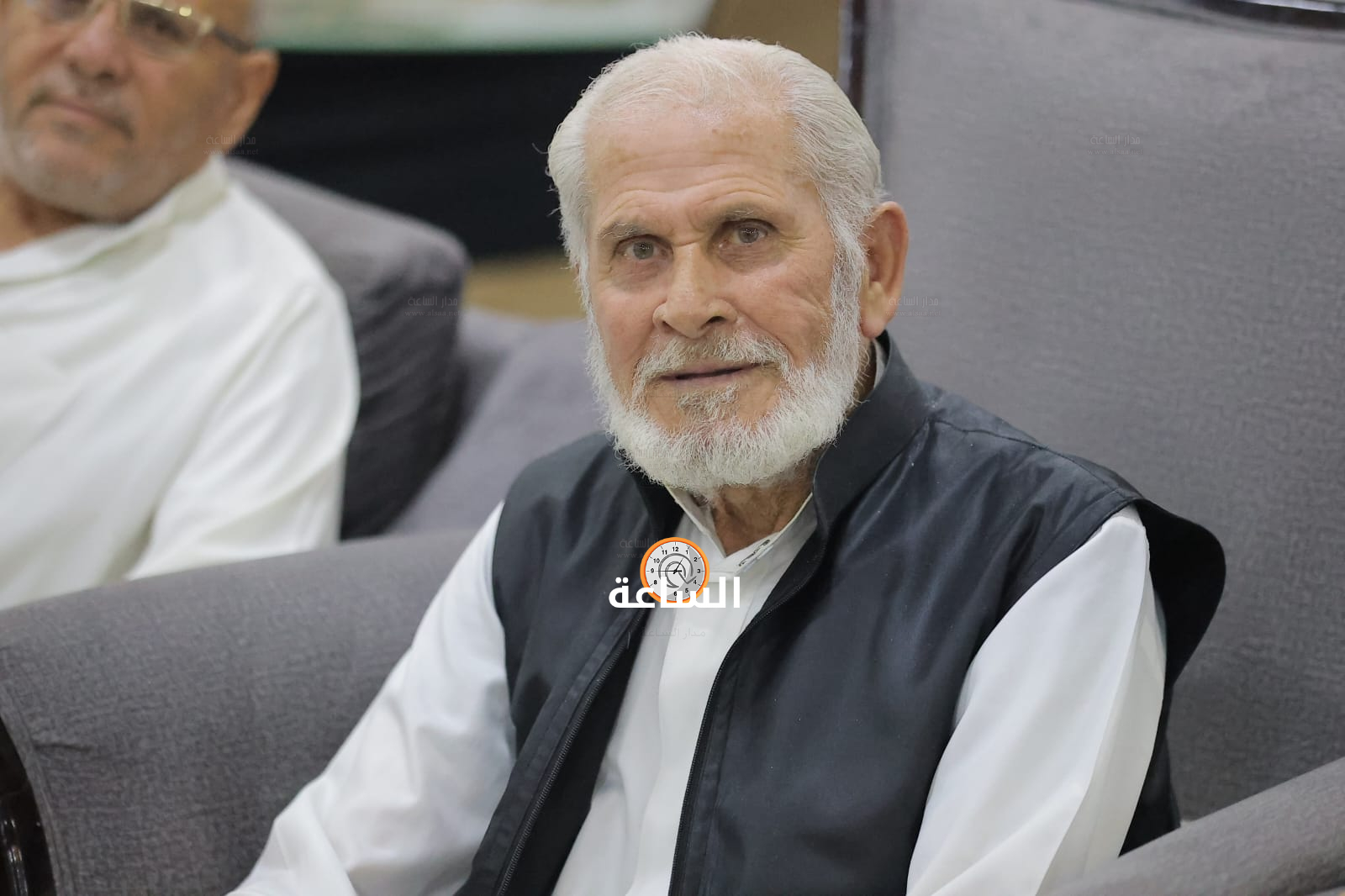Madar Al-Saa Images 0.25441011362598753