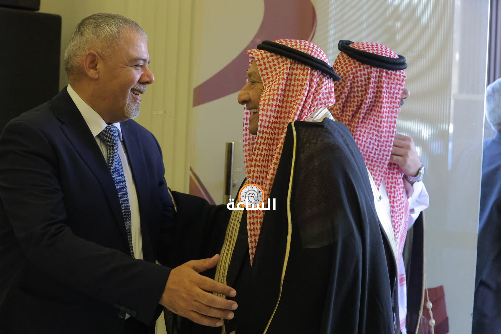 Madar Al-Saa Images 0.2355763758680932