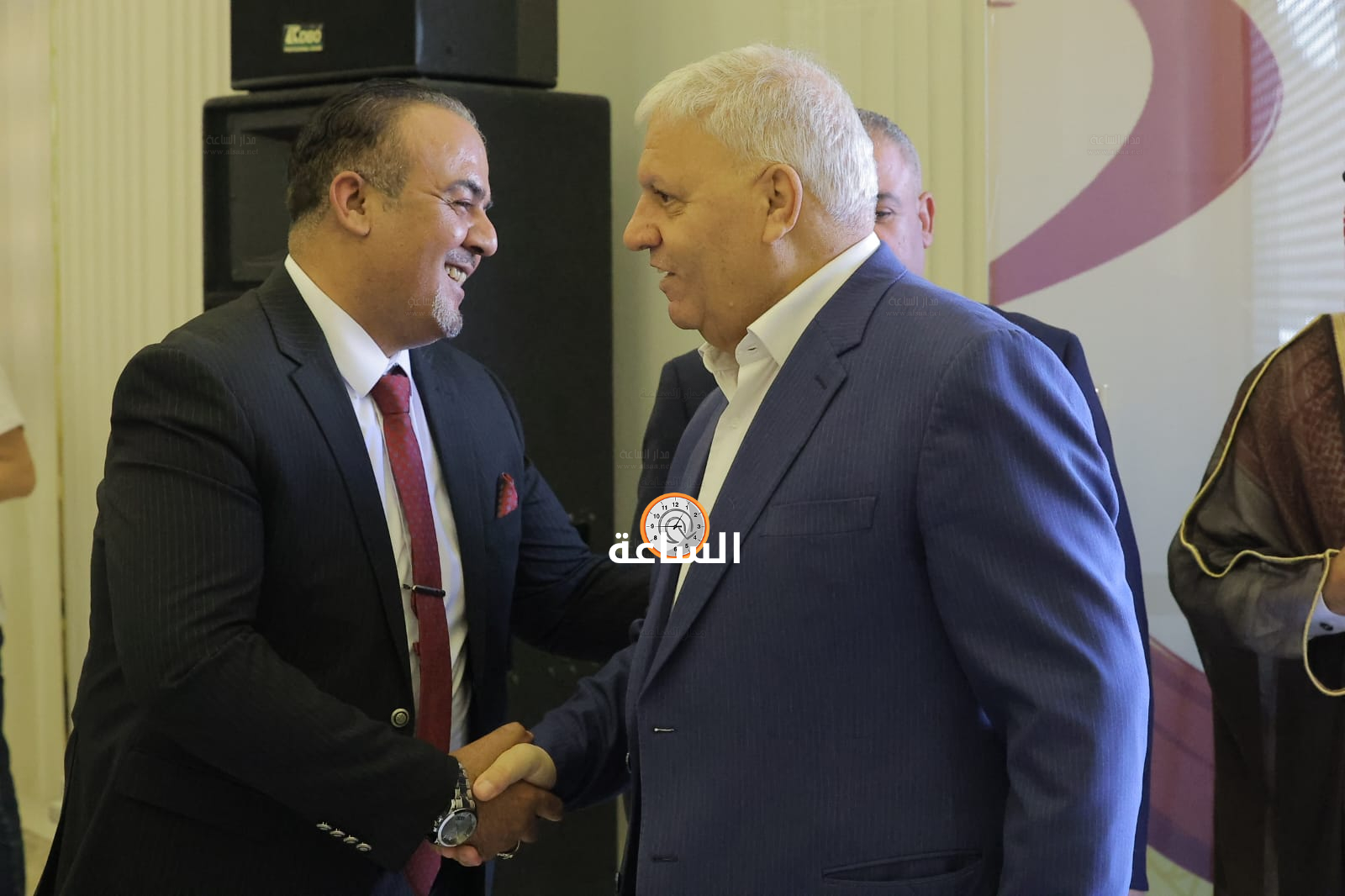 Madar Al-Saa Images 0.4003488951111852
