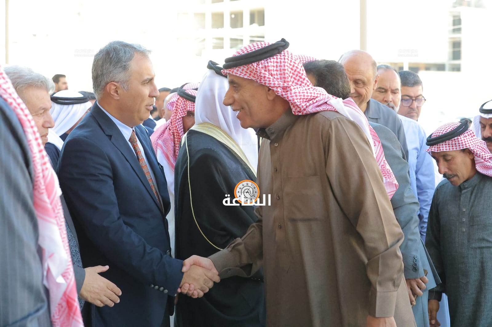 Madar Al-Saa Images 0.419430776389089