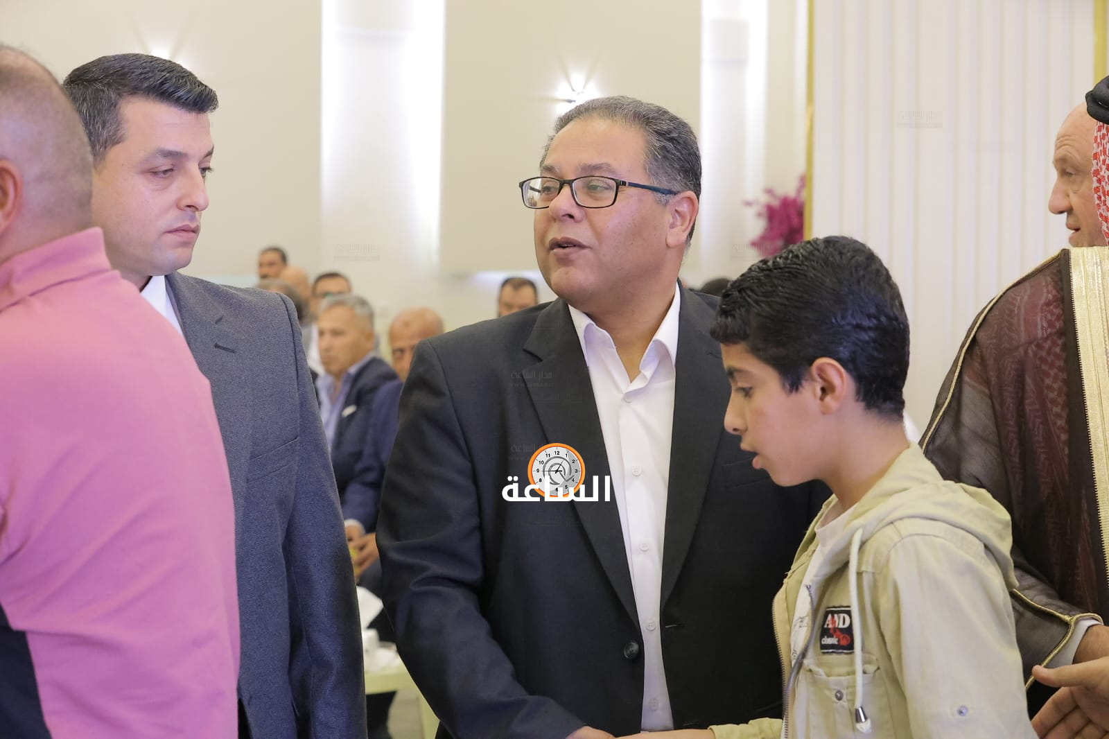 Madar Al-Saa Images 0.9847354137457763