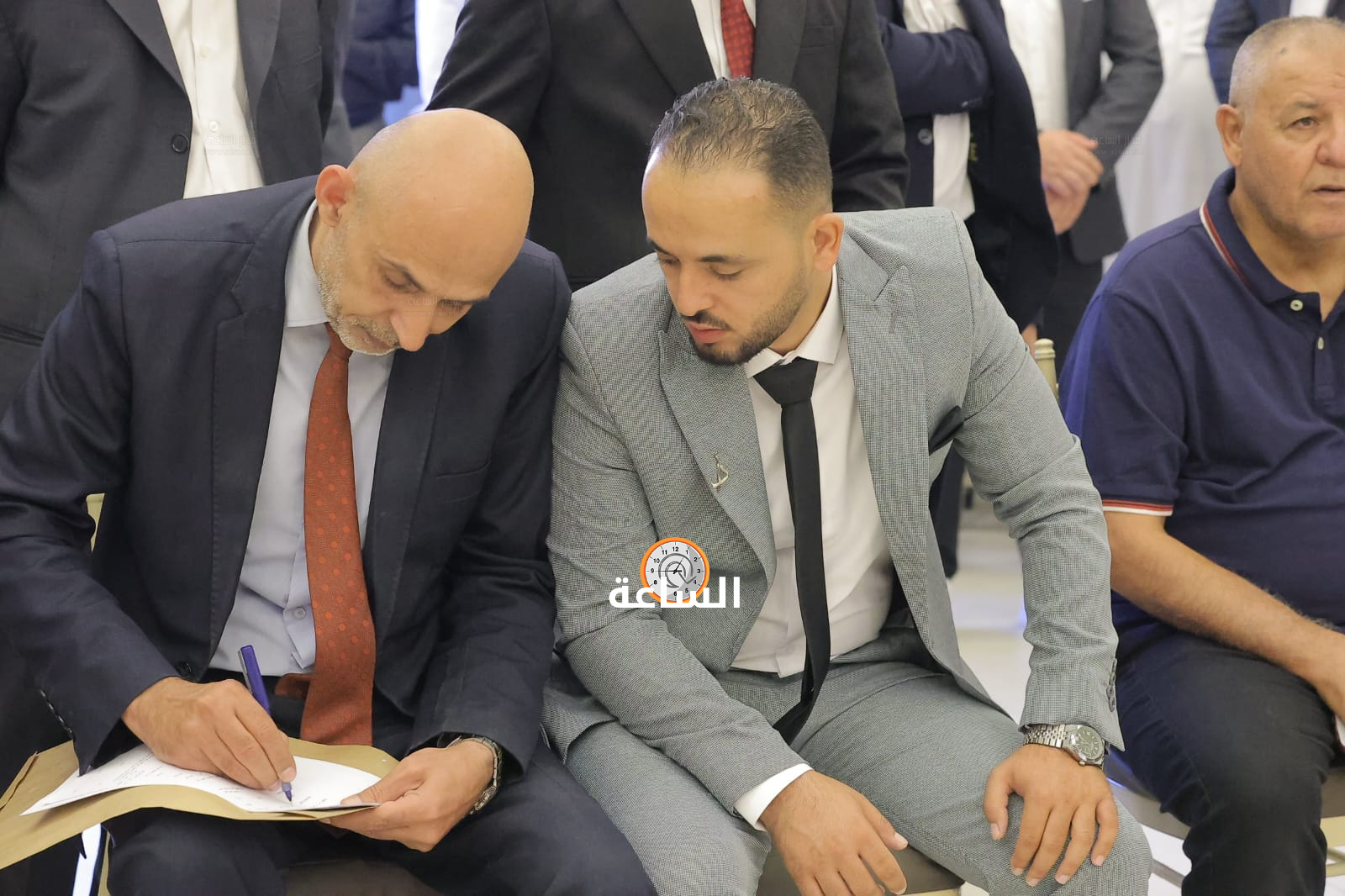 Madar Al-Saa Images 0.3960391766503859