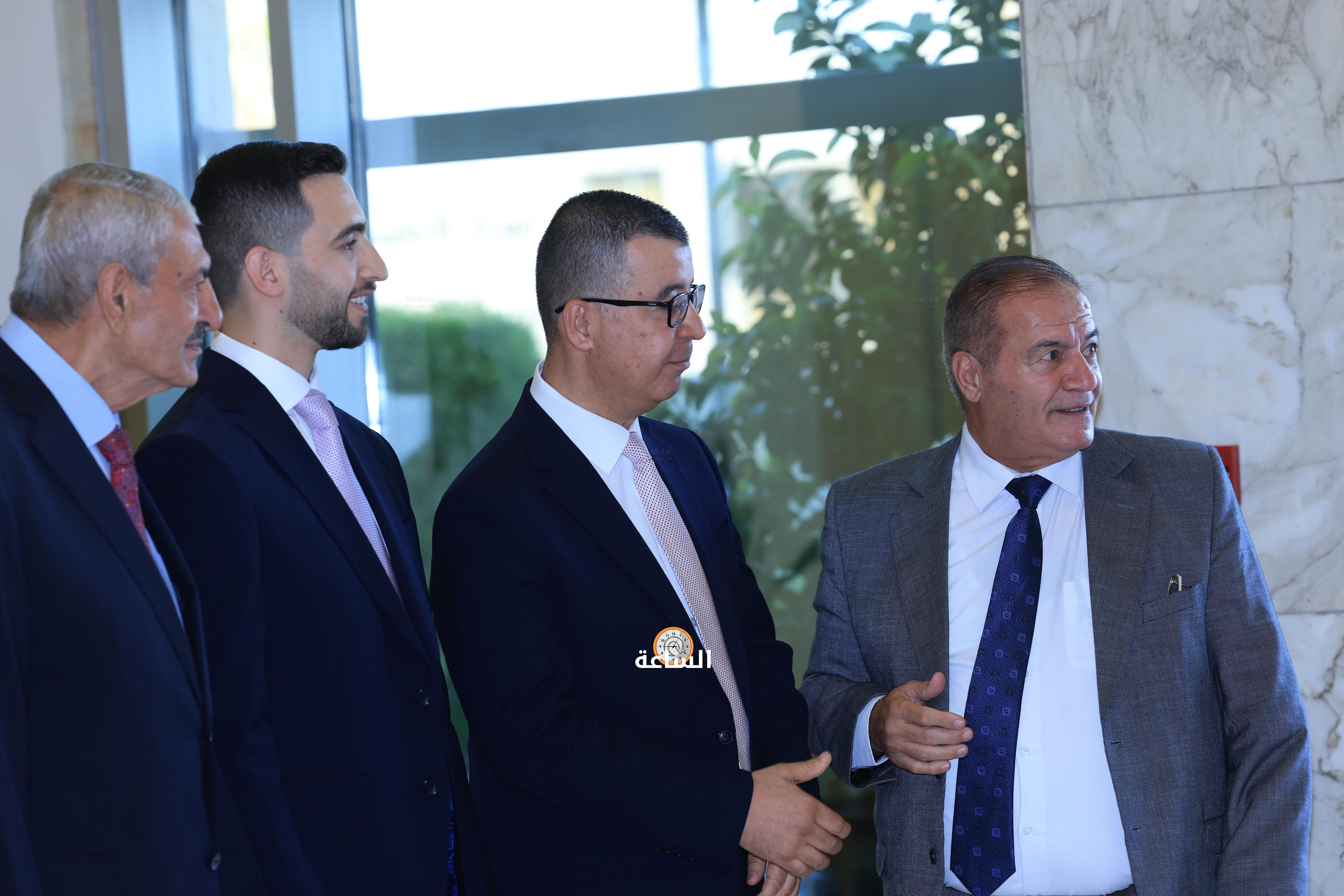 Madar Al-Saa Images 0.9129092328886407