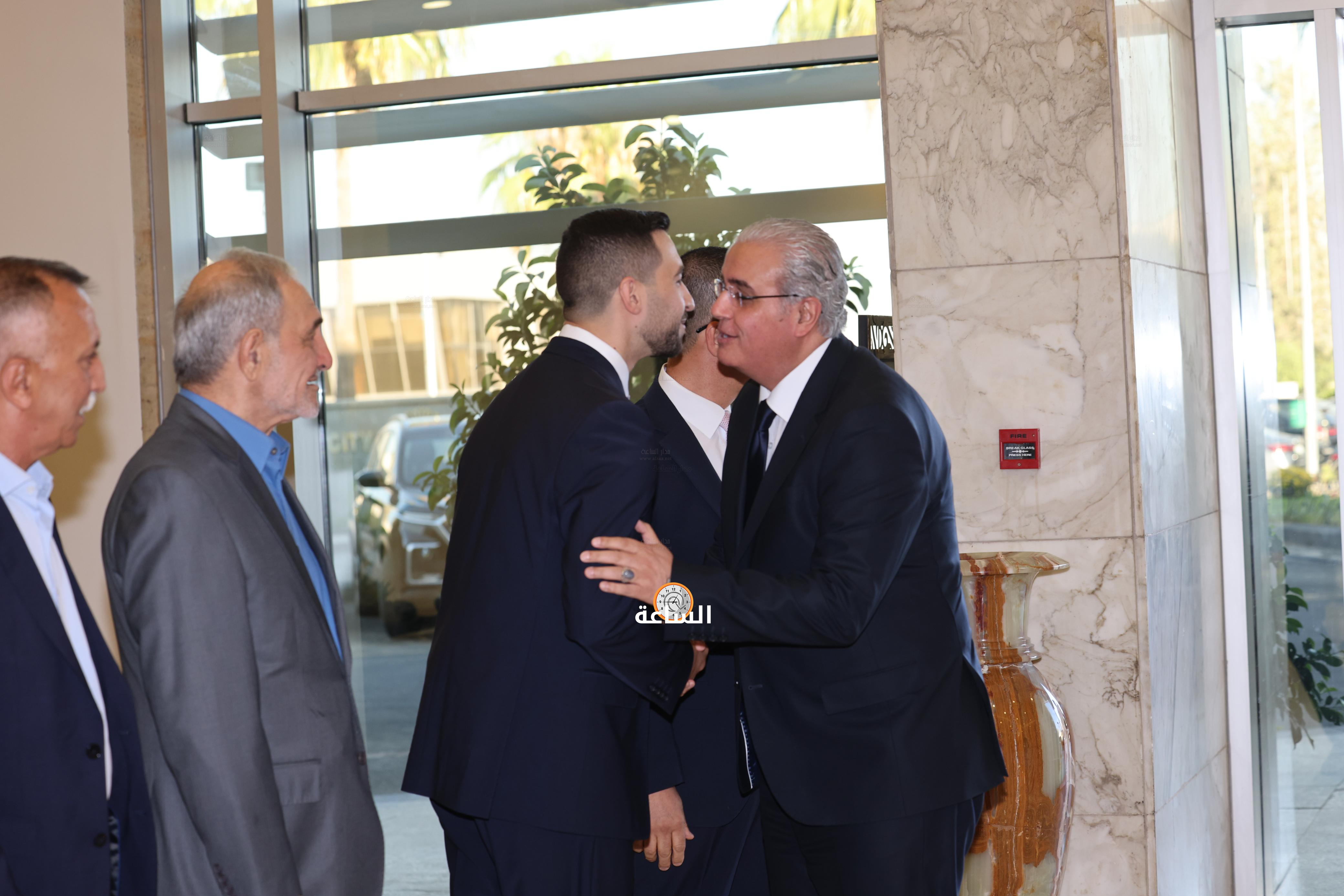 Madar Al-Saa Images 0.09662923474467355