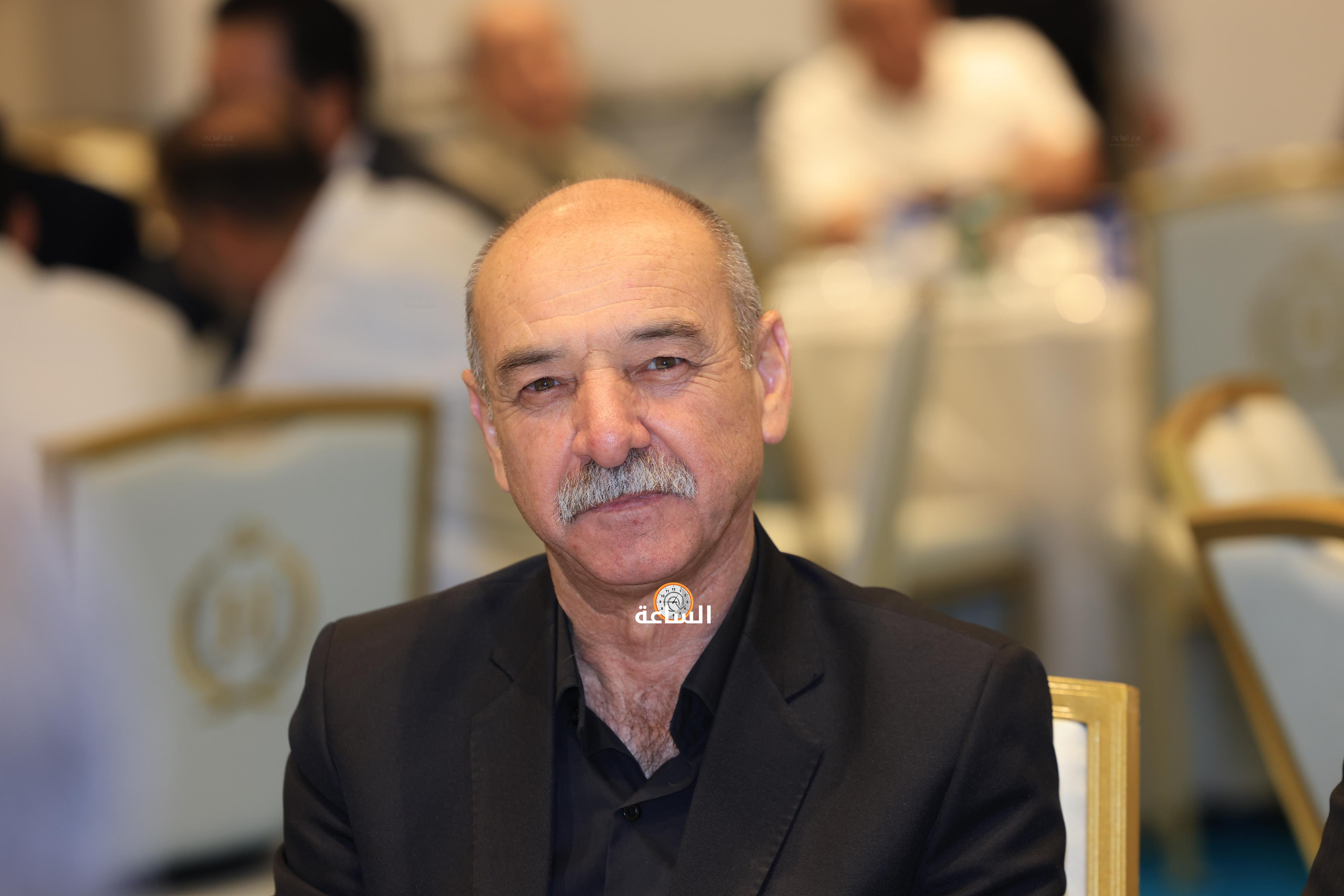 Madar Al-Saa Images 0.16292433155924024