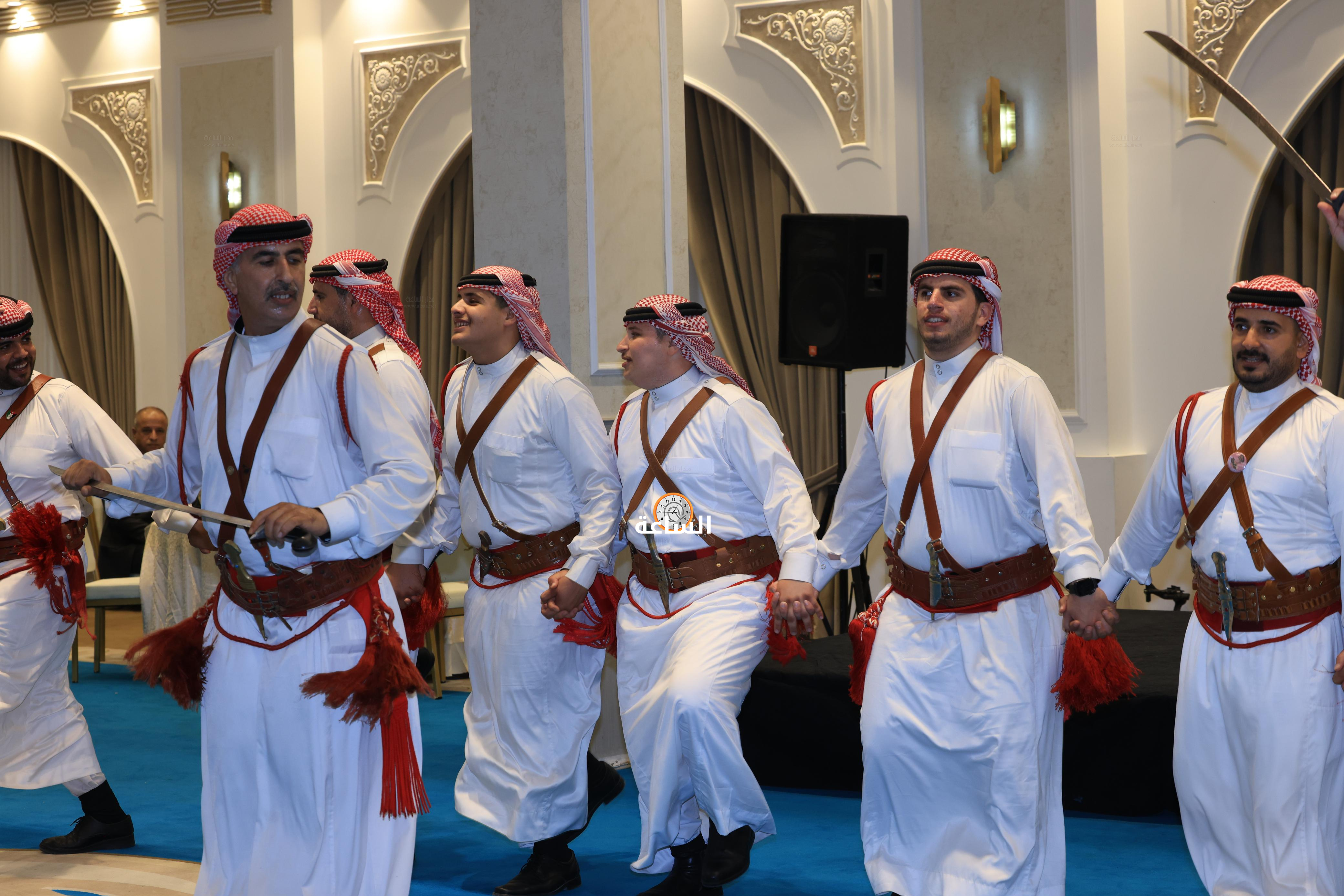 Madar Al-Saa Images 0.9544618886077513