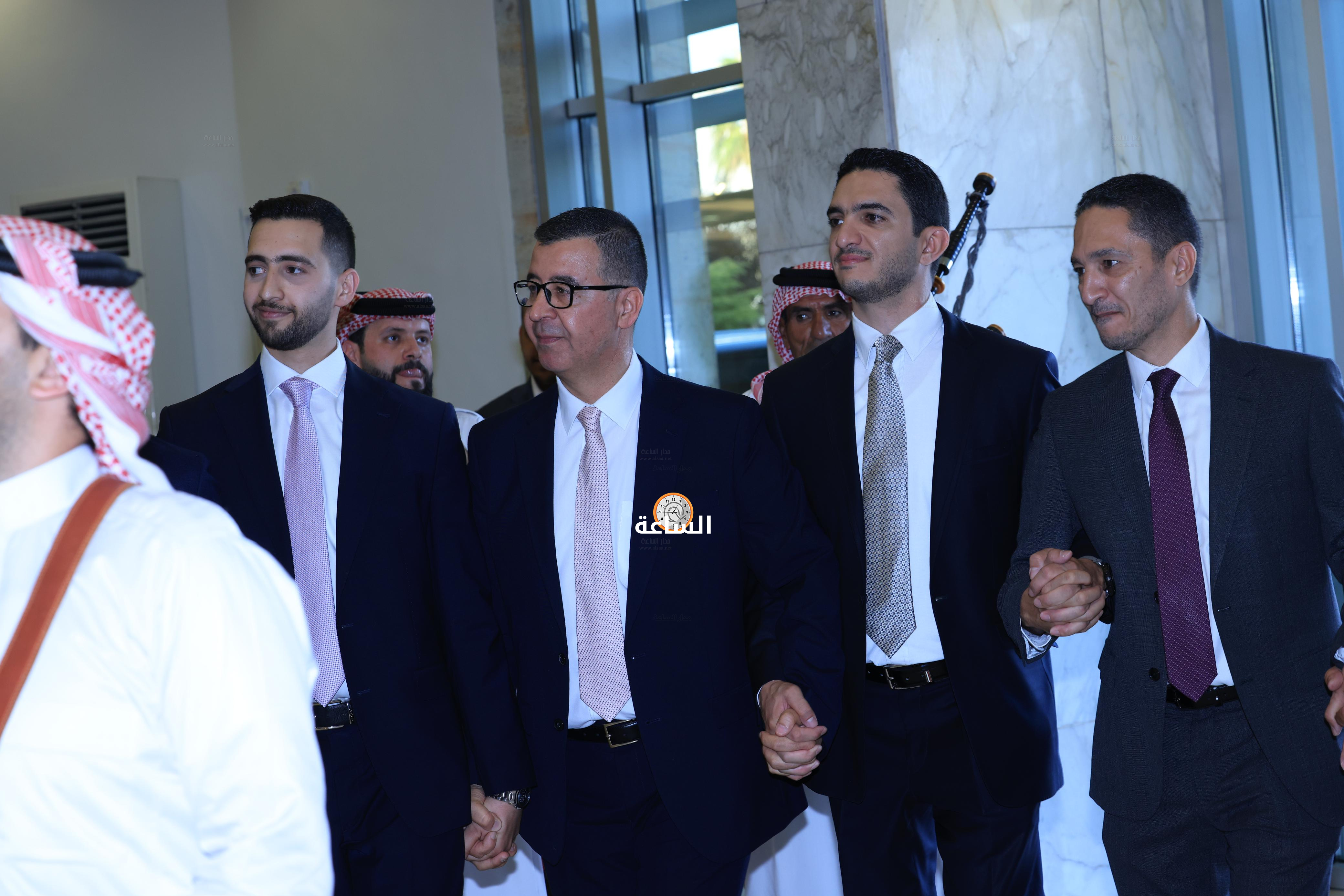 Madar Al-Saa Images 0.2254932581529887