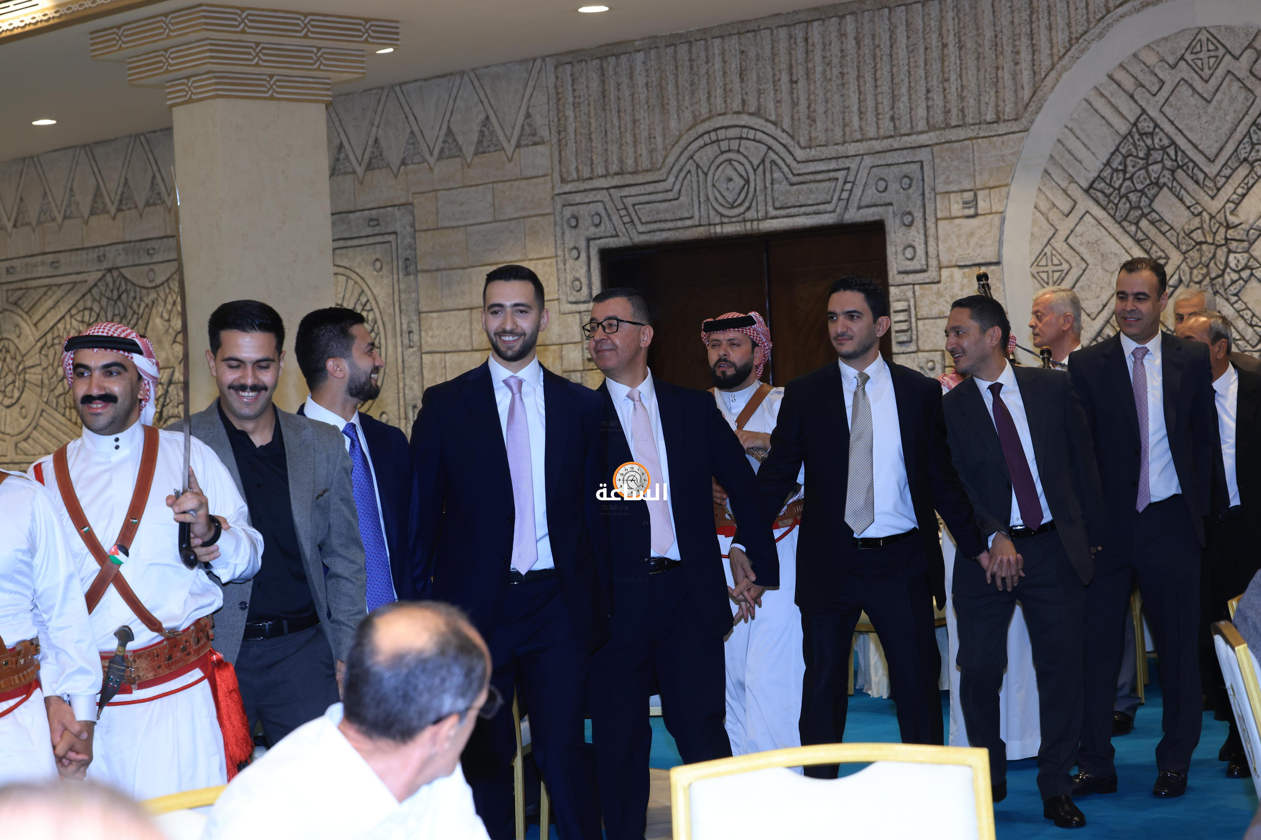 Madar Al-Saa Images 0.6683706406685422