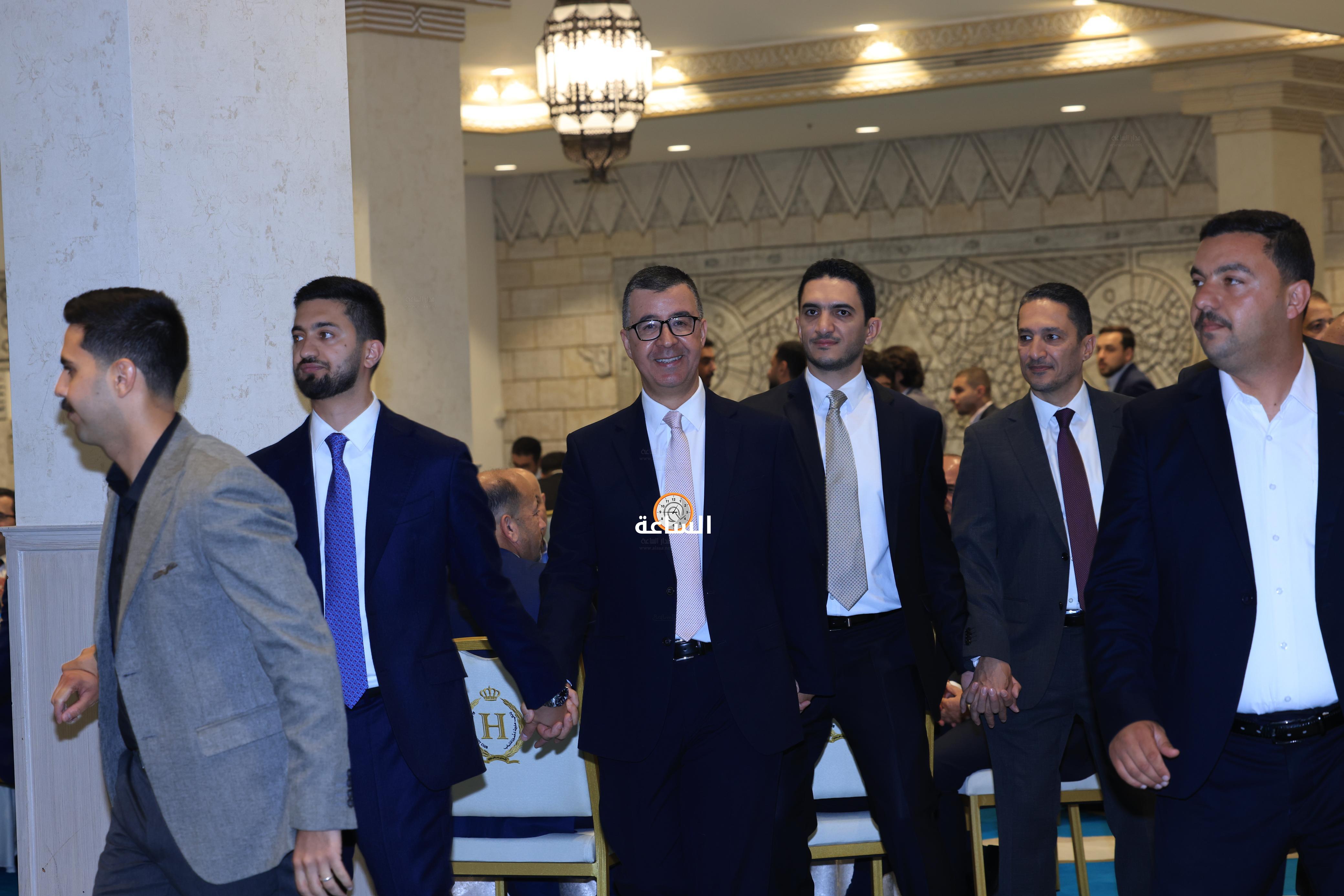 Madar Al-Saa Images 0.9759630705109489
