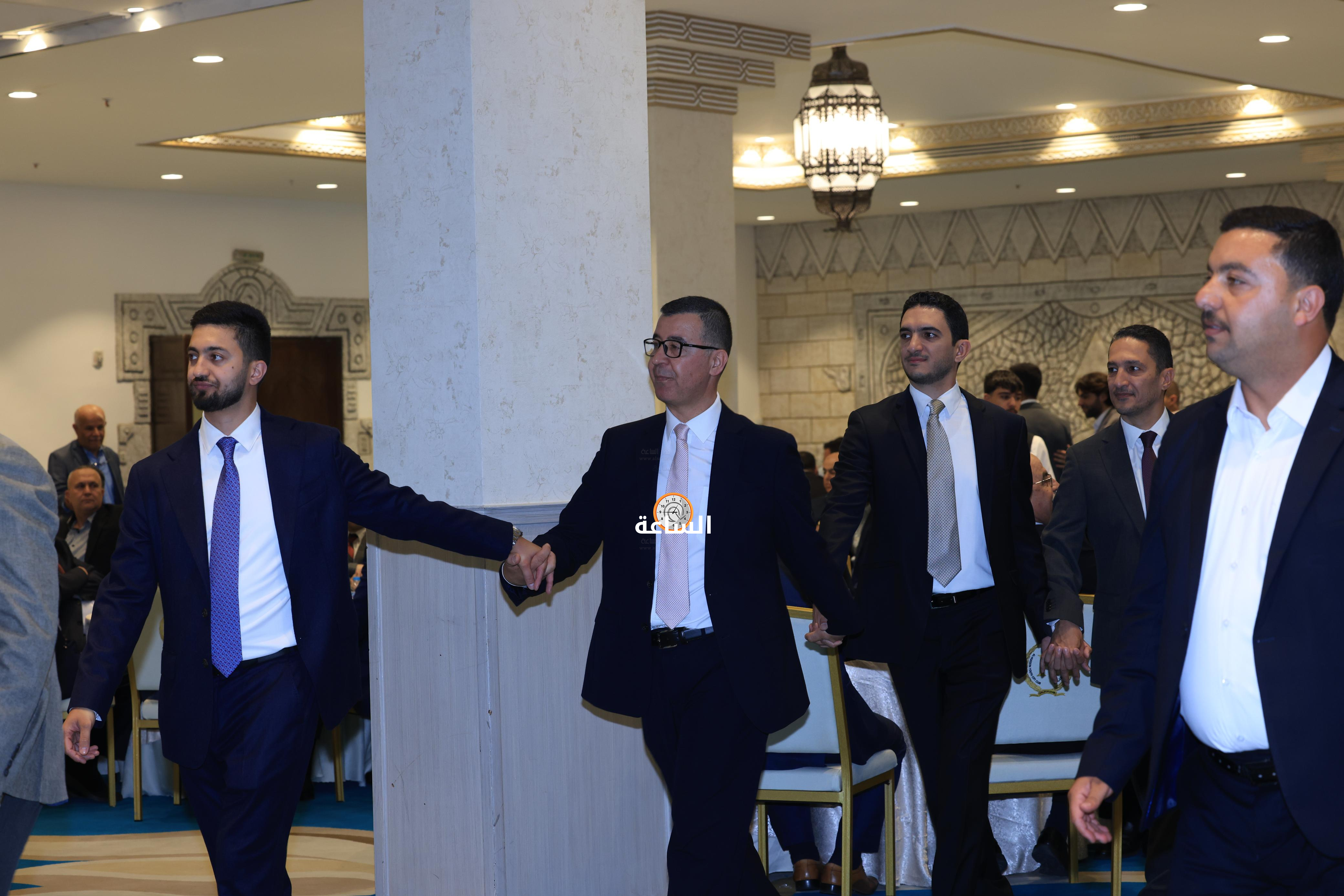 Madar Al-Saa Images 0.6675843969242136