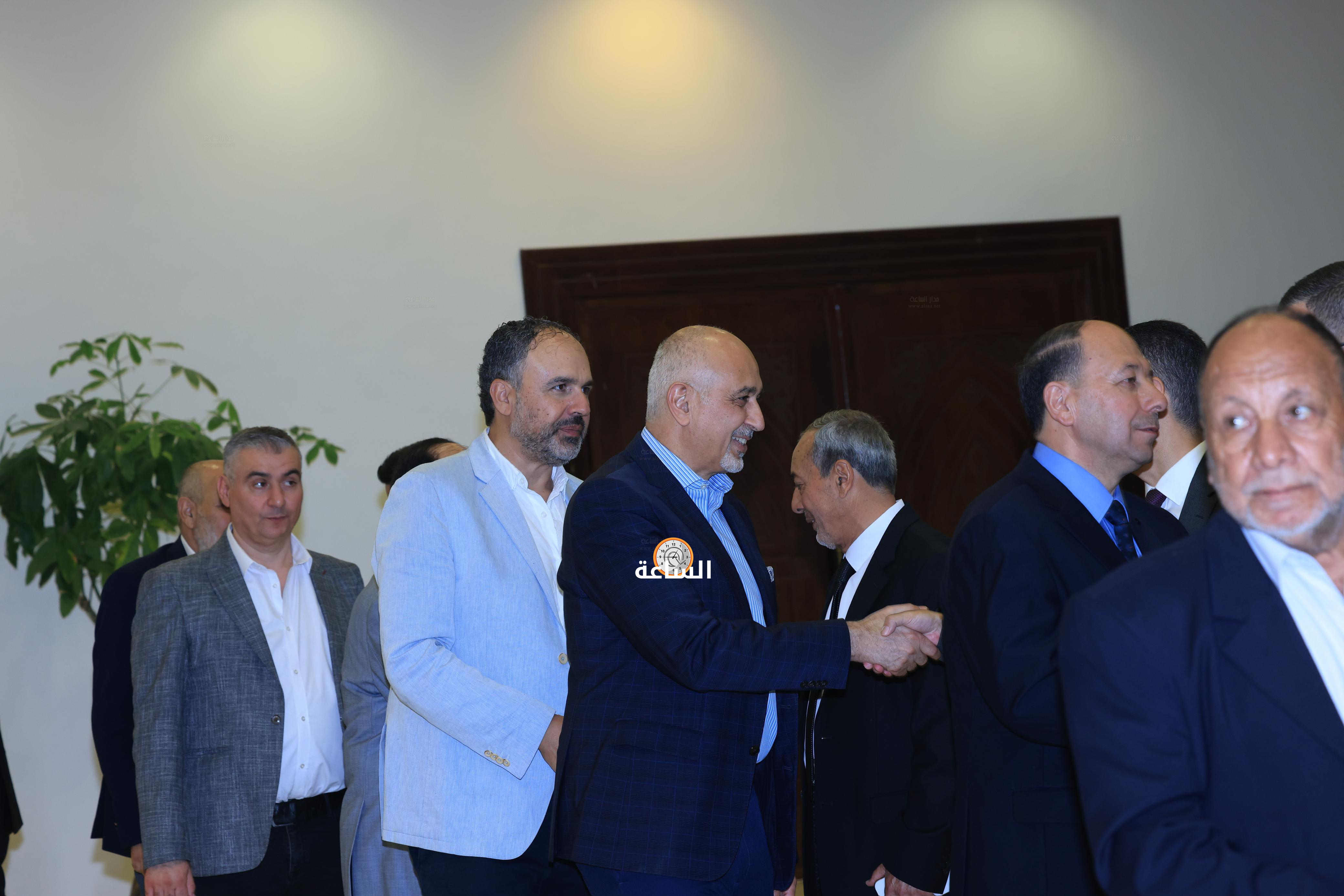 Madar Al-Saa Images 0.4140099945779343