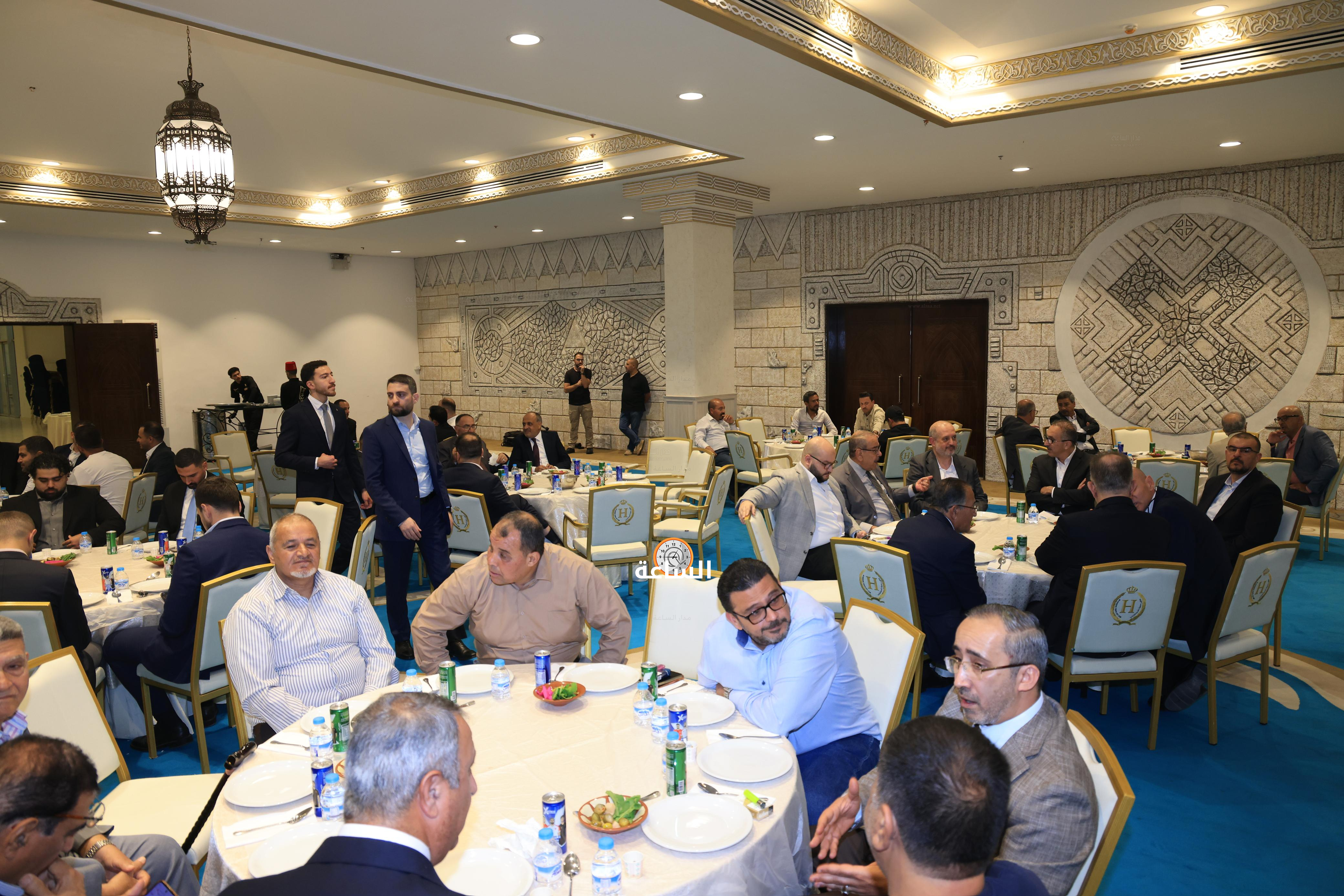 Madar Al-Saa Images 0.311539571428296