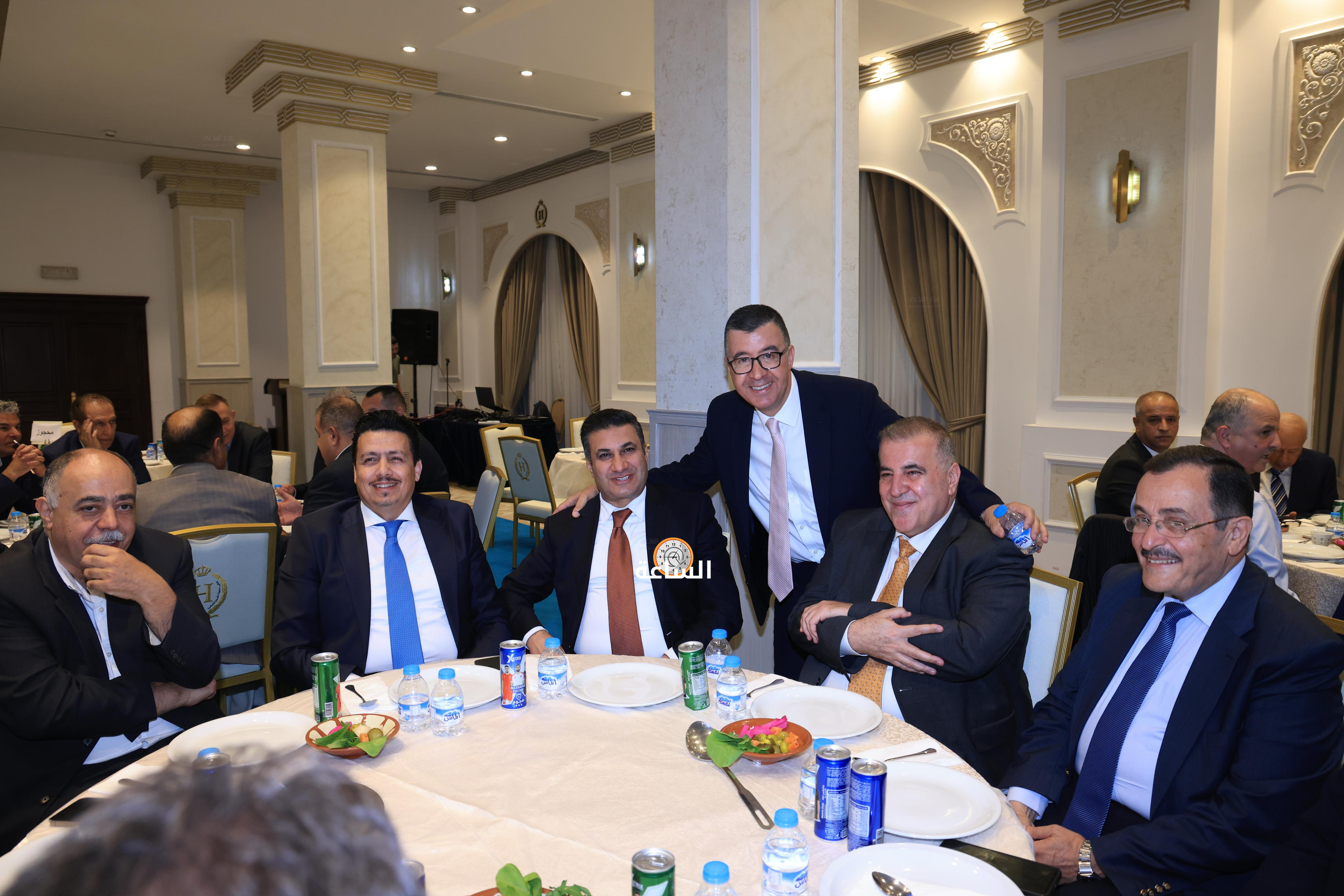 Madar Al-Saa Images 0.35788687734665825