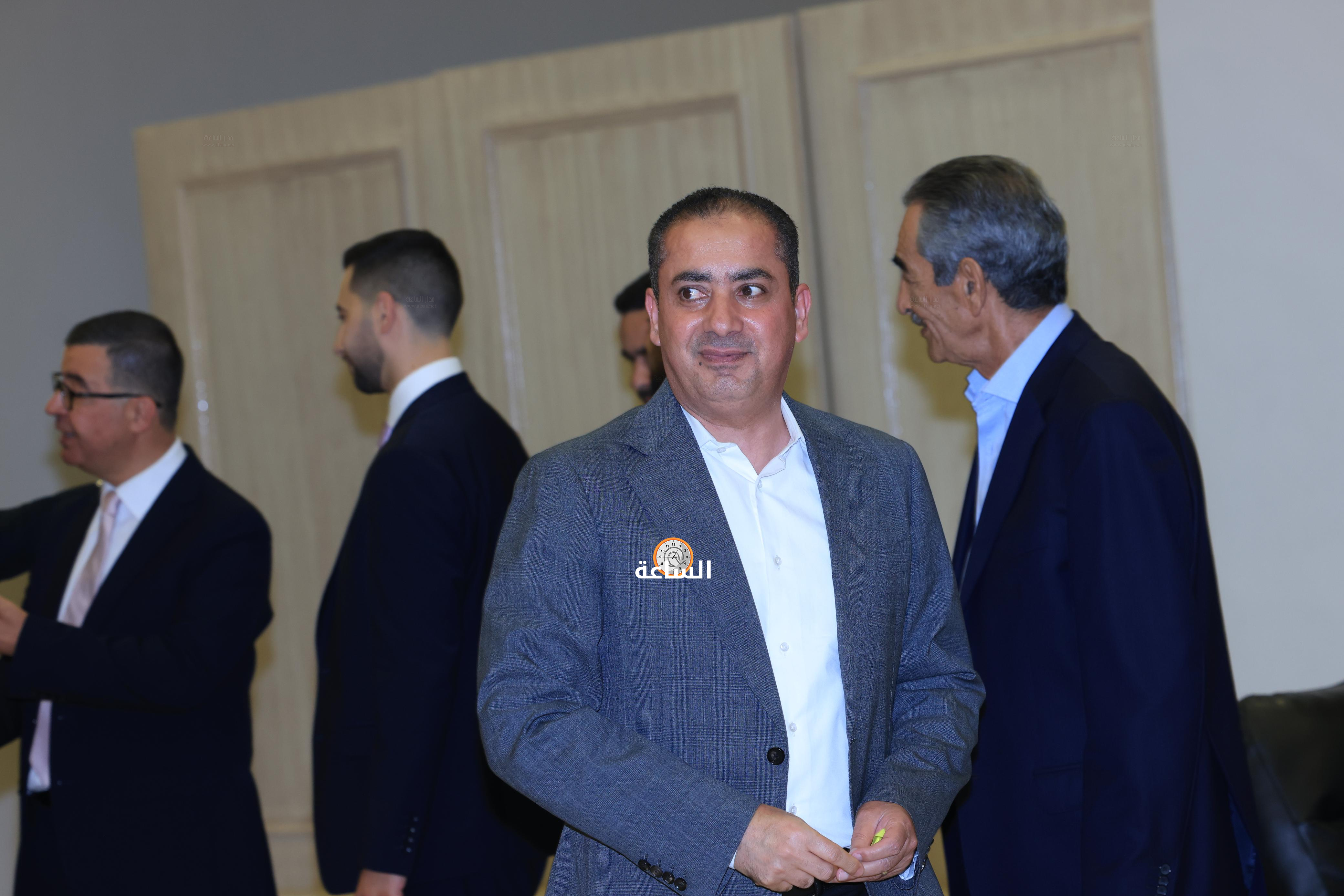 Madar Al-Saa Images 0.14624467005651764