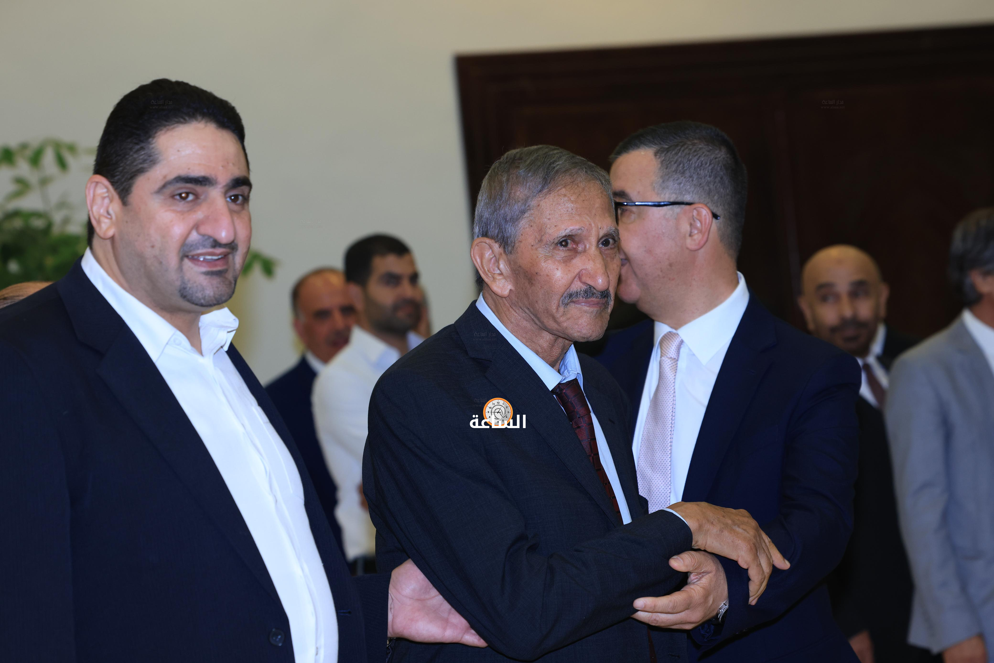 Madar Al-Saa Images 0.7584902184533777