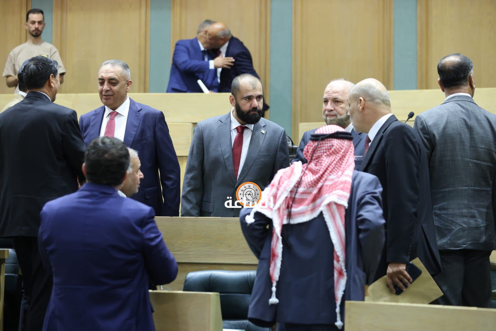 Madar Al-Saa Images 0.3759099356423613