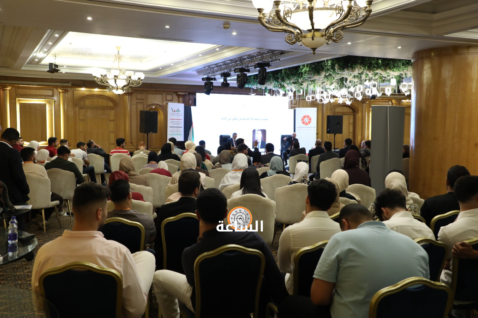 Madar Al-Saa Images 0.6415942379132137